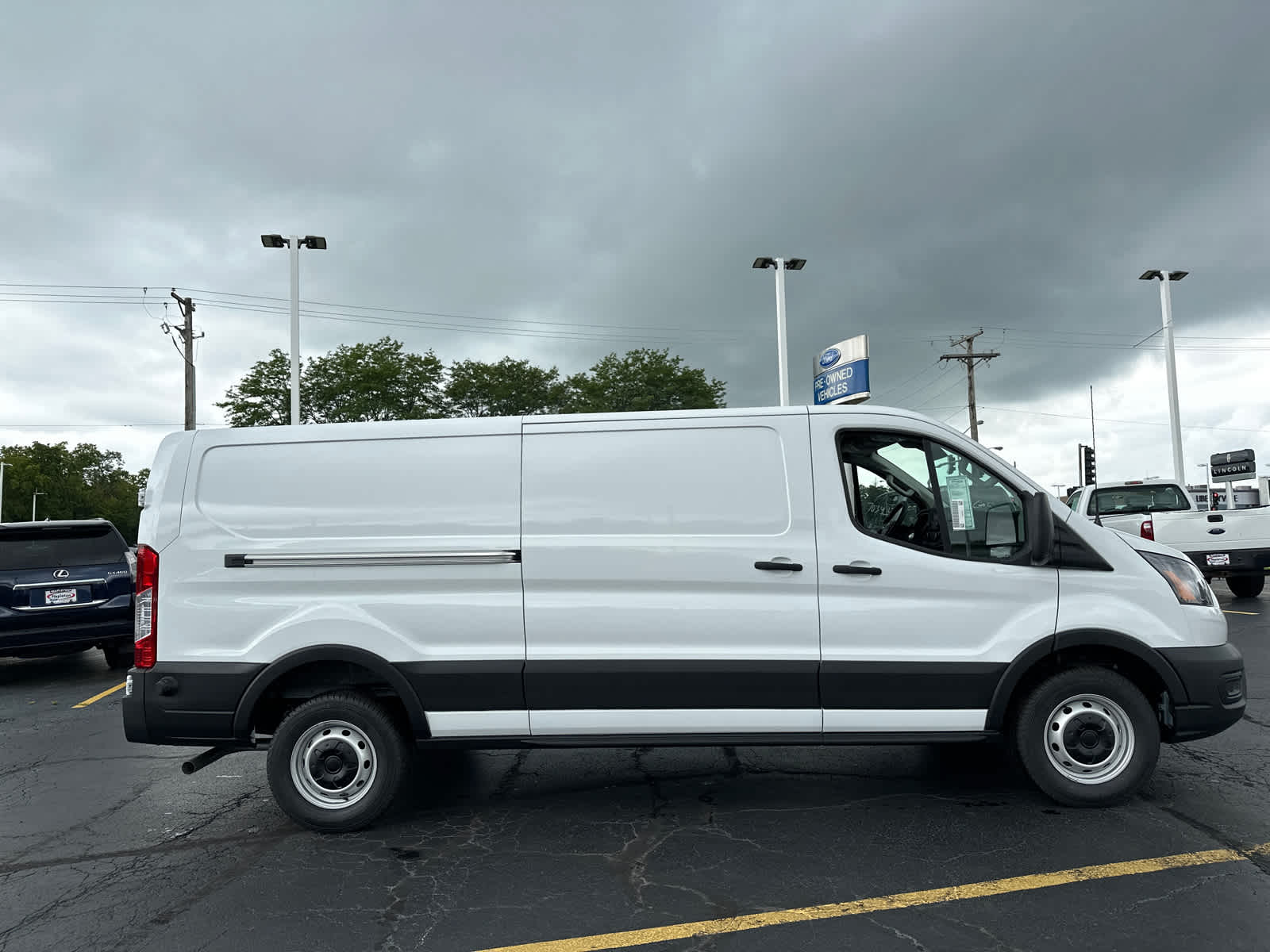 2024 Ford Transit T-250 148  LOW RF 9070 GV 9