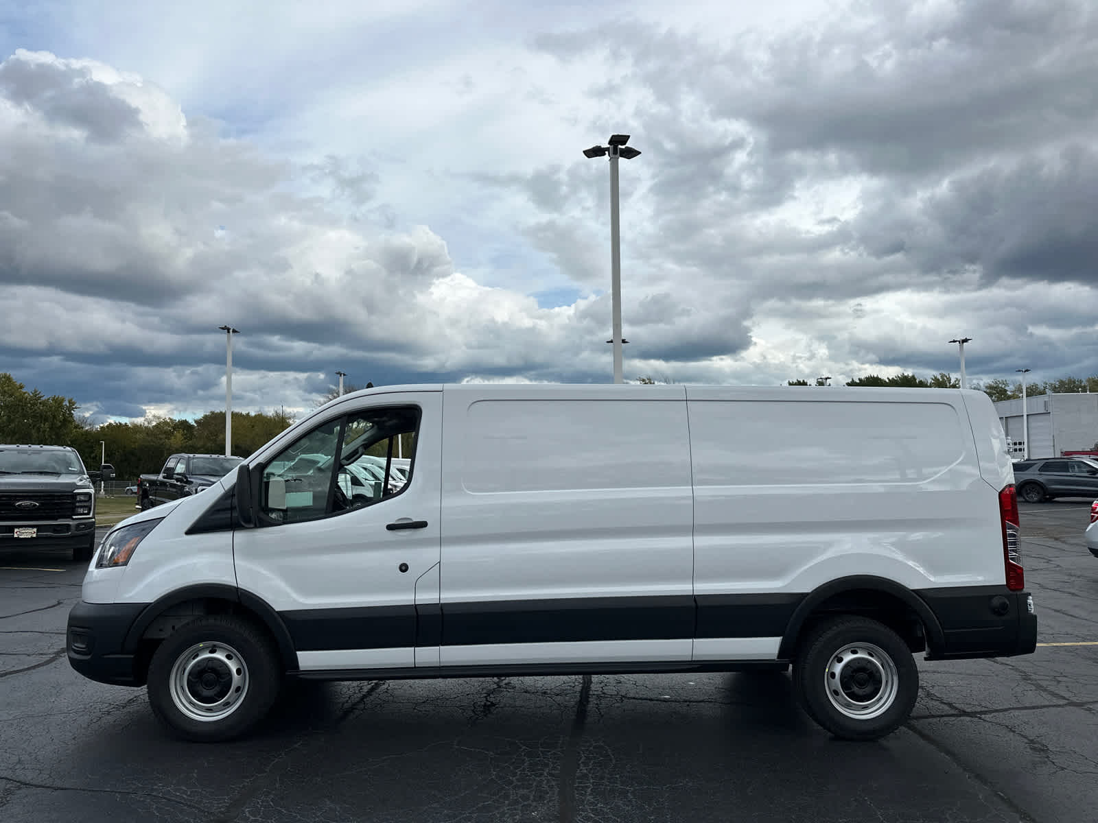 2024 Ford Transit T-250 148  LOW RF 9070 GV 5