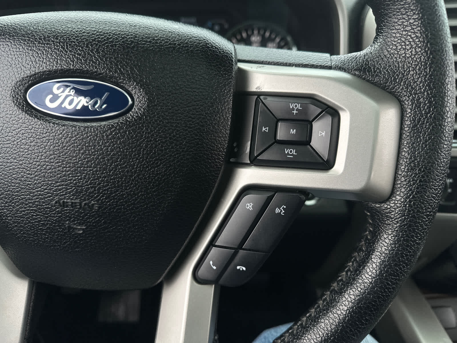 2015 Ford F-150 Lariat 21