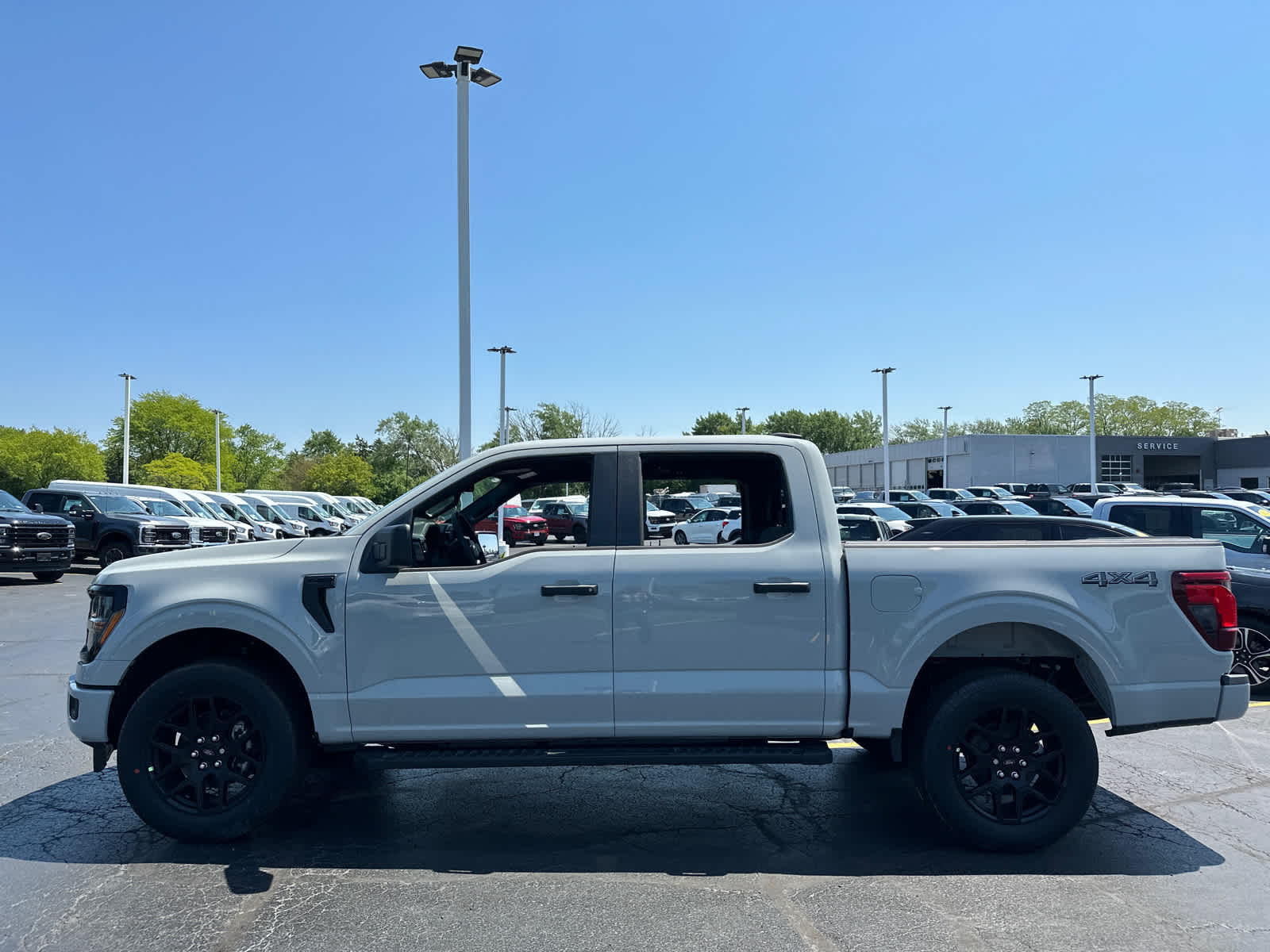 2024 Ford F-150 STX 4WD SuperCrew 5.5 Box 5