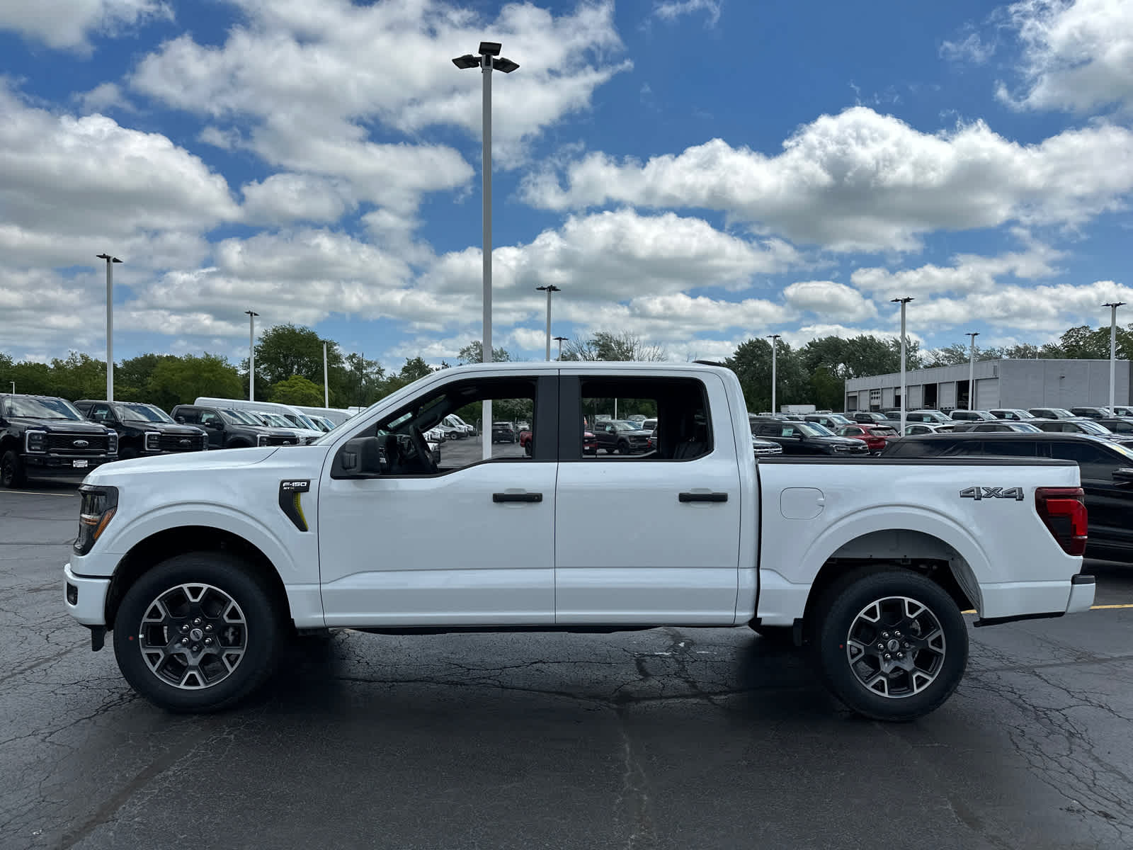 2024 Ford F-150 STX 4WD SuperCrew 5.5 Box 5