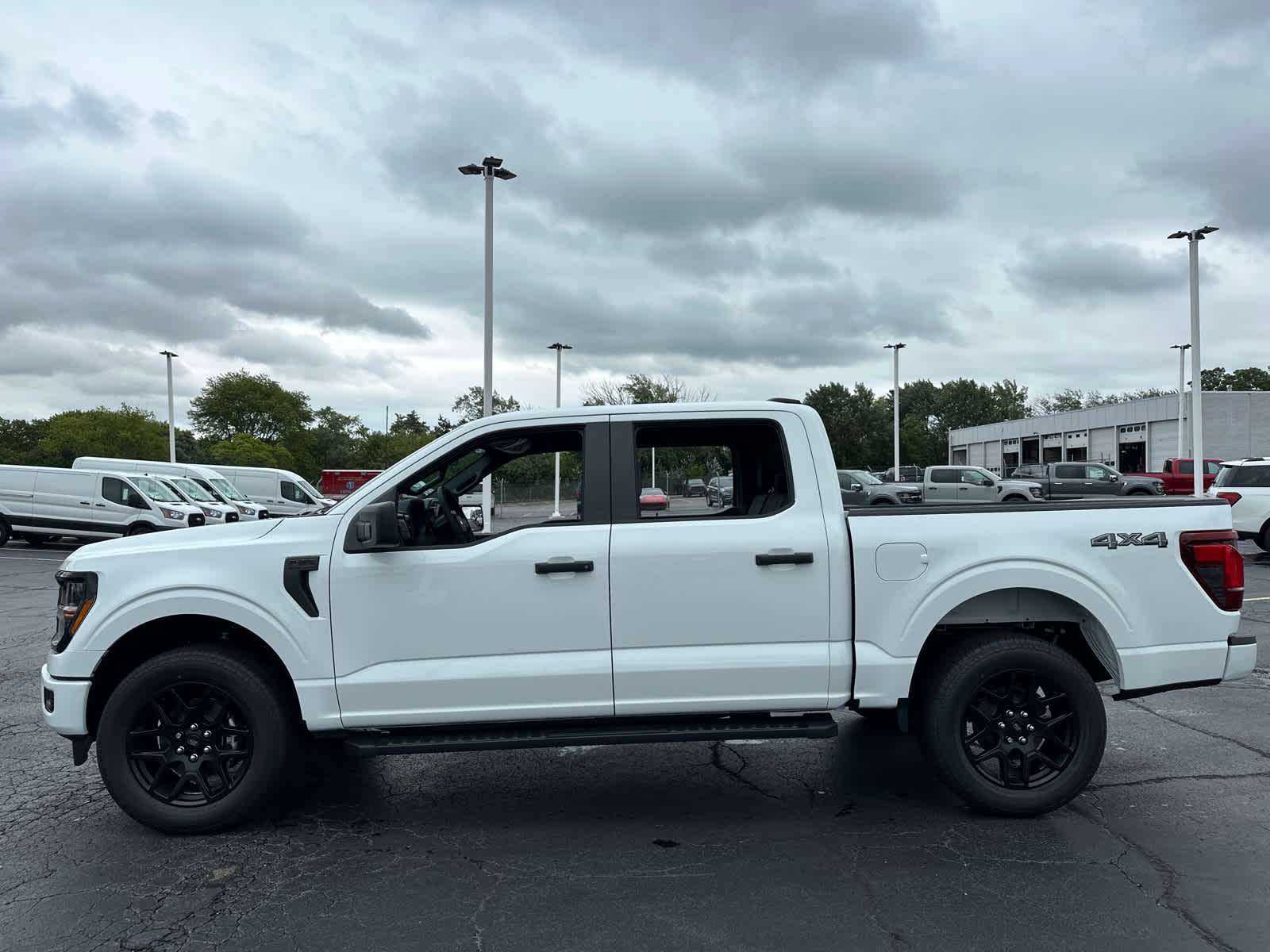 2024 Ford F-150 STX 4WD SuperCrew 5.5 Box 5