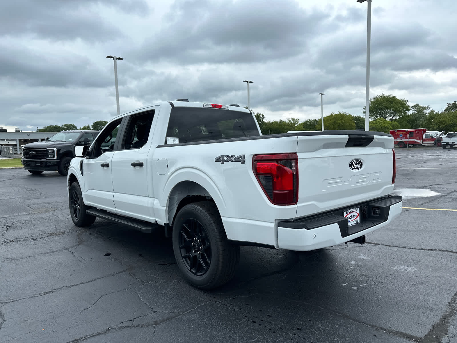 2024 Ford F-150 STX 4WD SuperCrew 5.5 Box 6