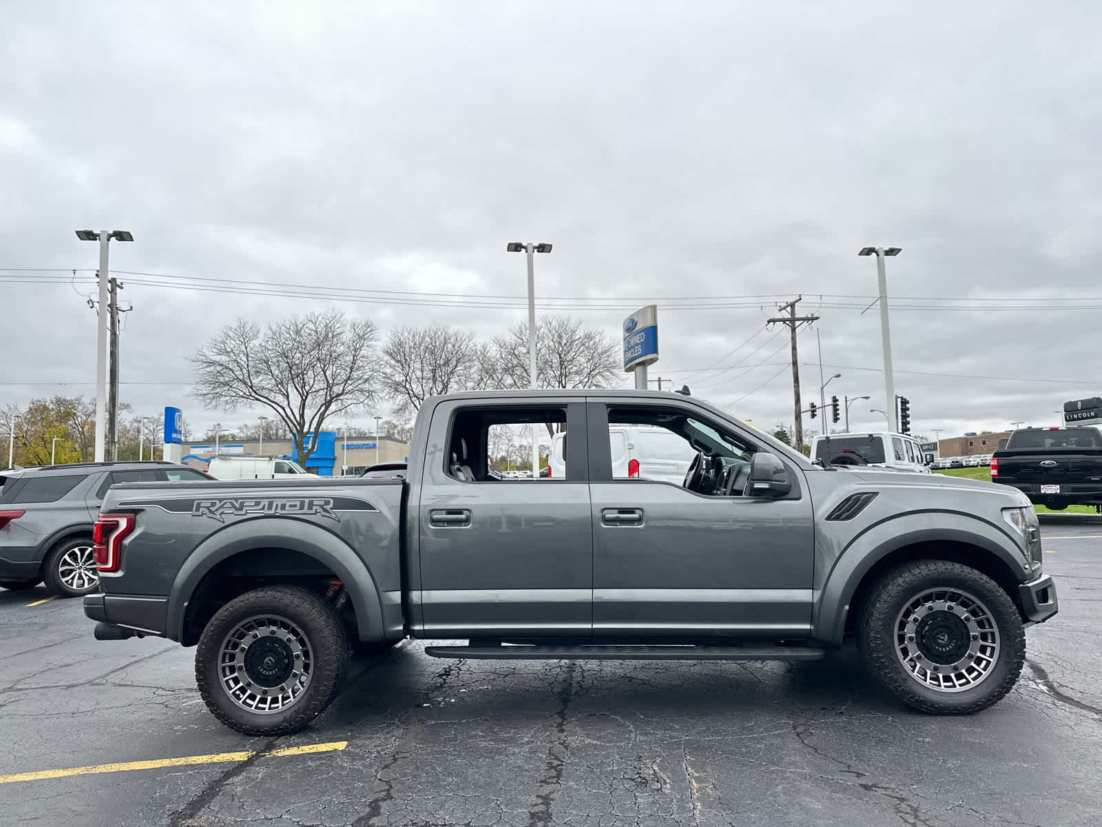 2019 Ford F-150 Raptor 4WD SuperCrew 5.5 Box 9