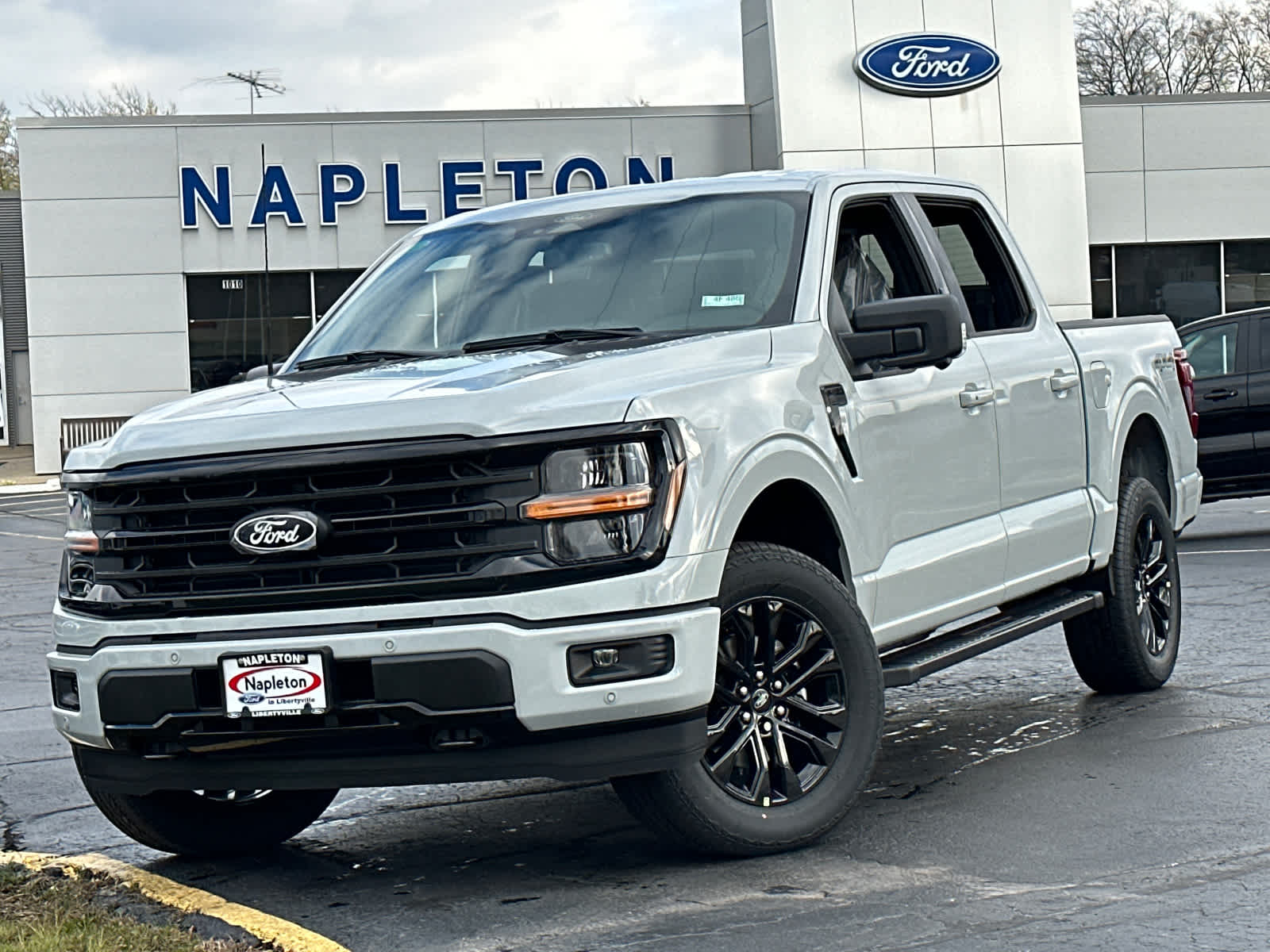 2024 Ford F-150 XLT 4WD SuperCrew 5.5 Box 2