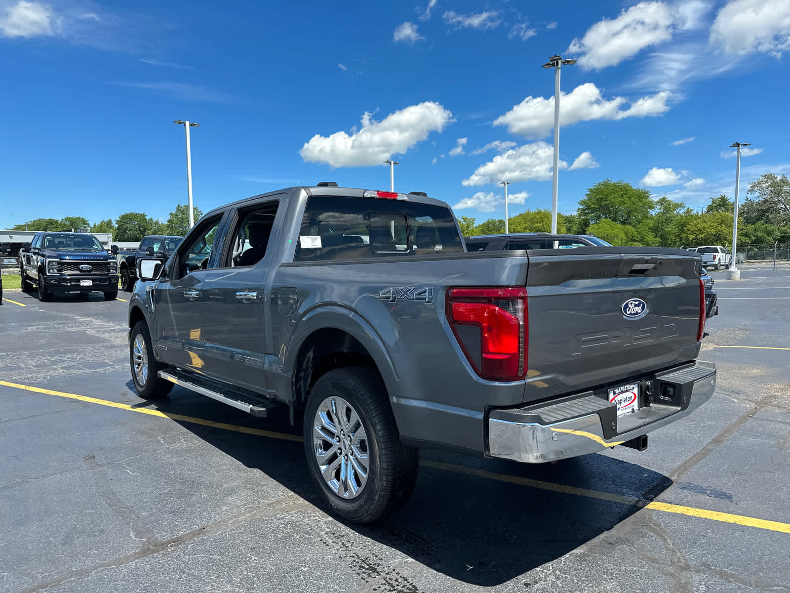 2024 Ford F-150 XLT 4WD SuperCrew 5.5 Box 6