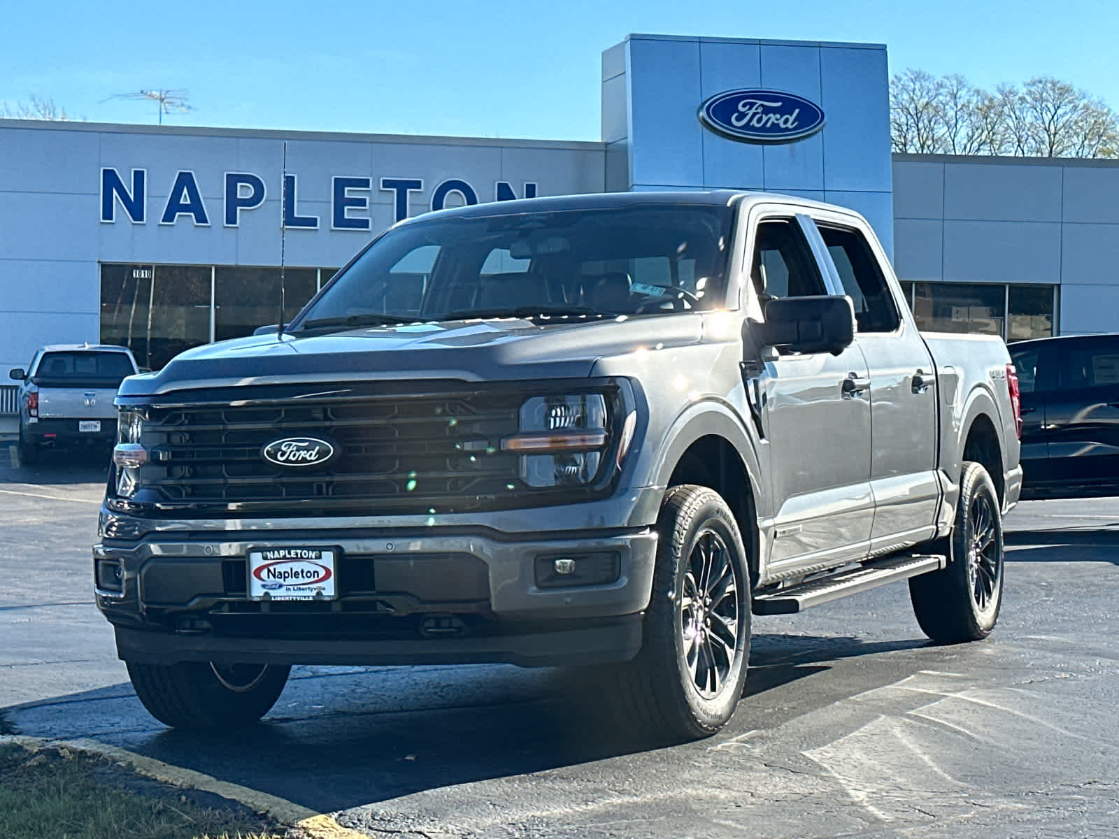 2024 Ford F-150 XLT 4WD SuperCrew 5.5 Box 2