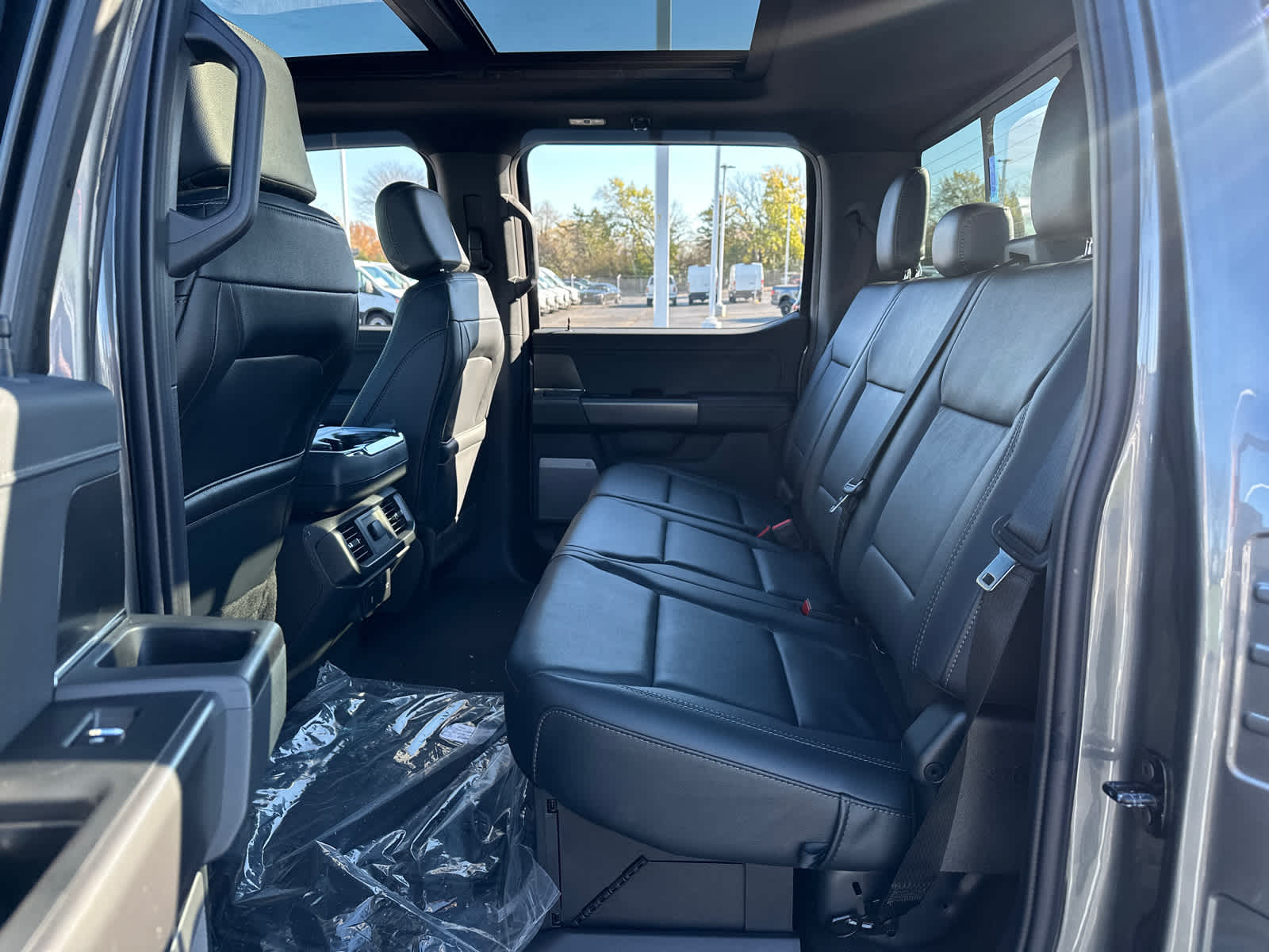 2024 Ford F-150 XLT 4WD SuperCrew 5.5 Box 33