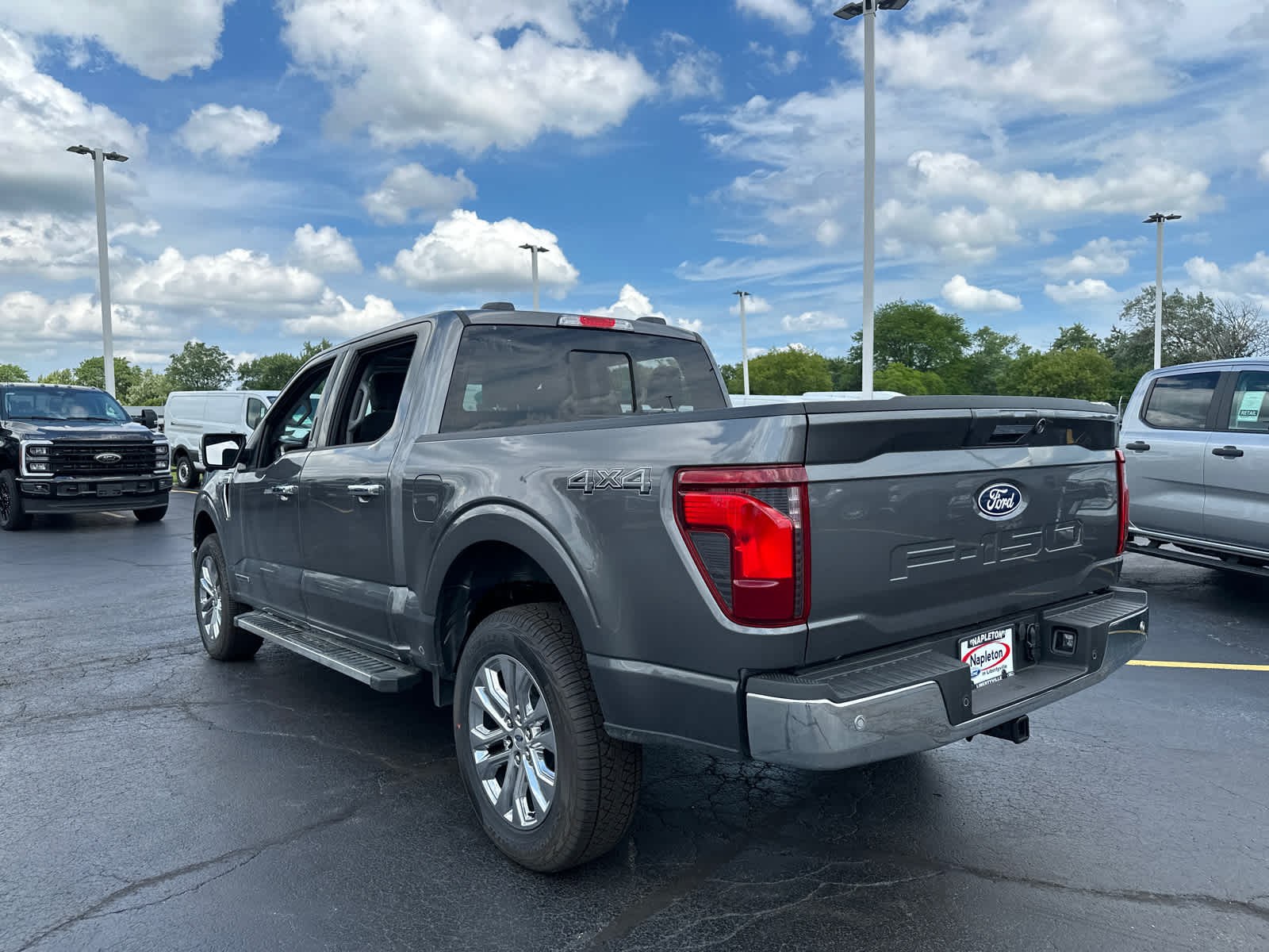 2024 Ford F-150 XLT 4WD SuperCrew 5.5 Box 6