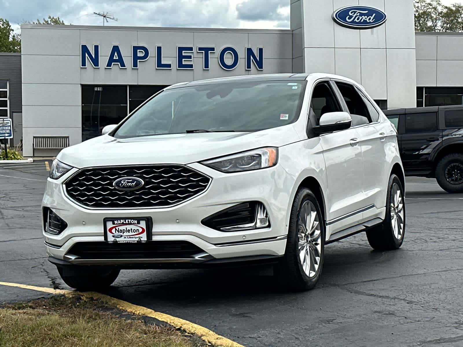 2021 Ford Edge Titanium 2