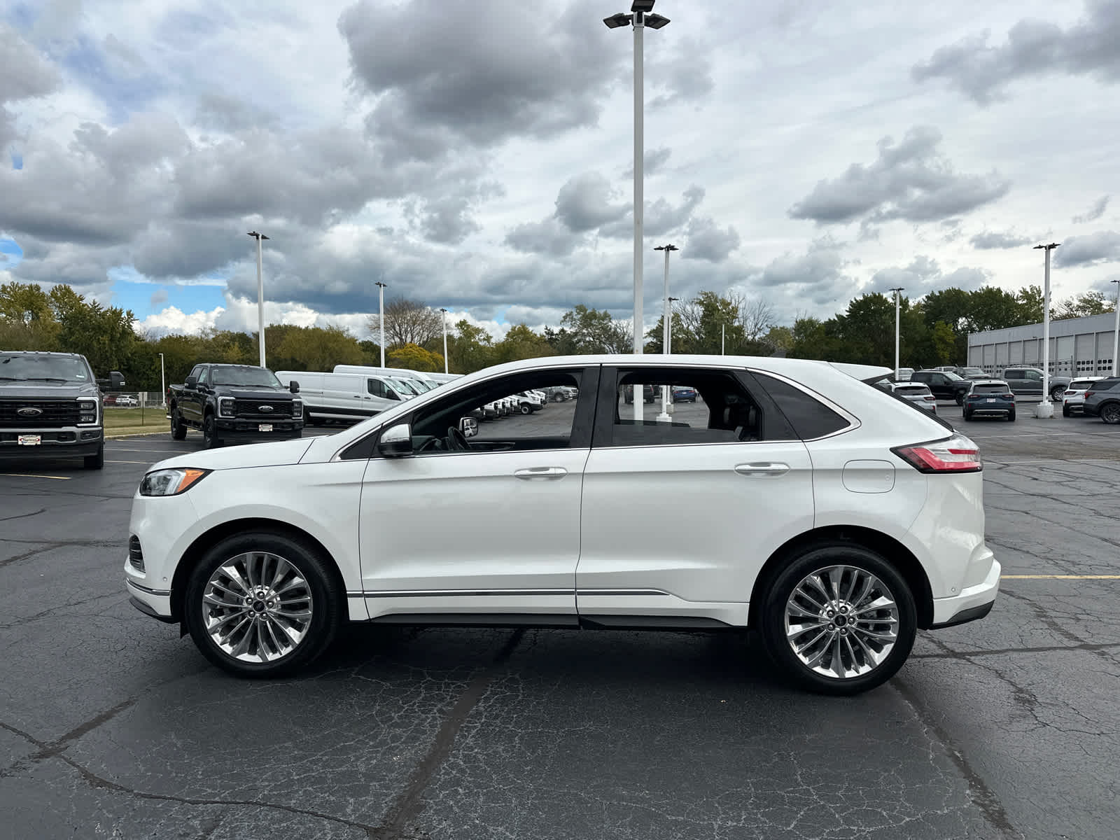 2021 Ford Edge Titanium 5