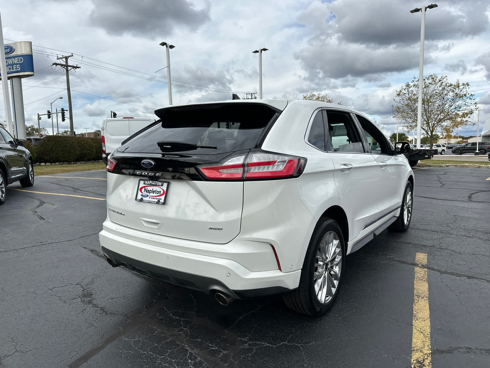 2021 Ford Edge Titanium 8