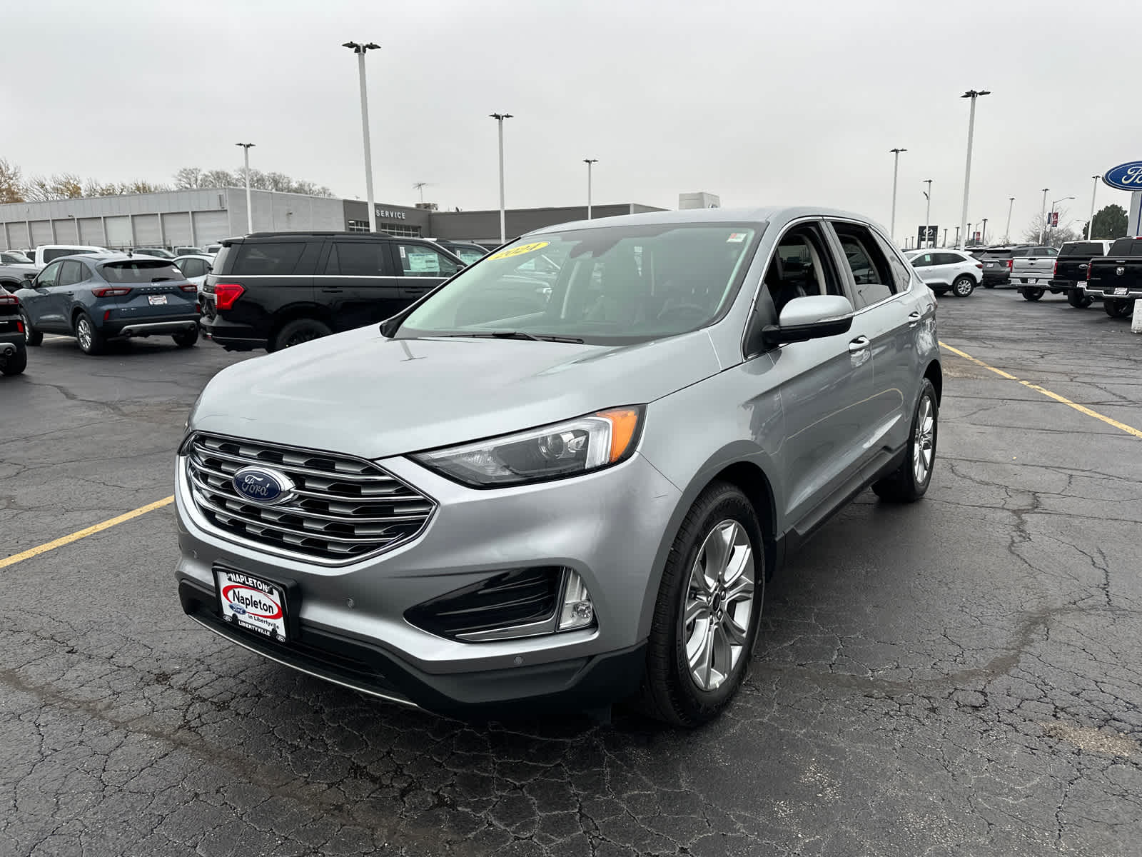 2024 Ford Edge Titanium 4