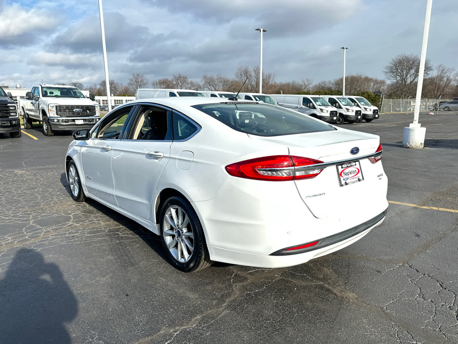 2017 Ford Fusion Hybrid SE 6