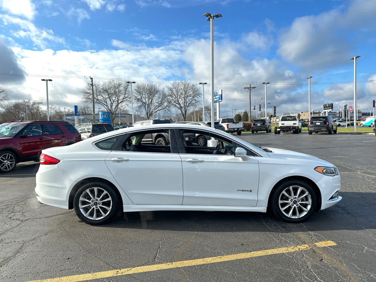 2017 Ford Fusion Hybrid SE 9