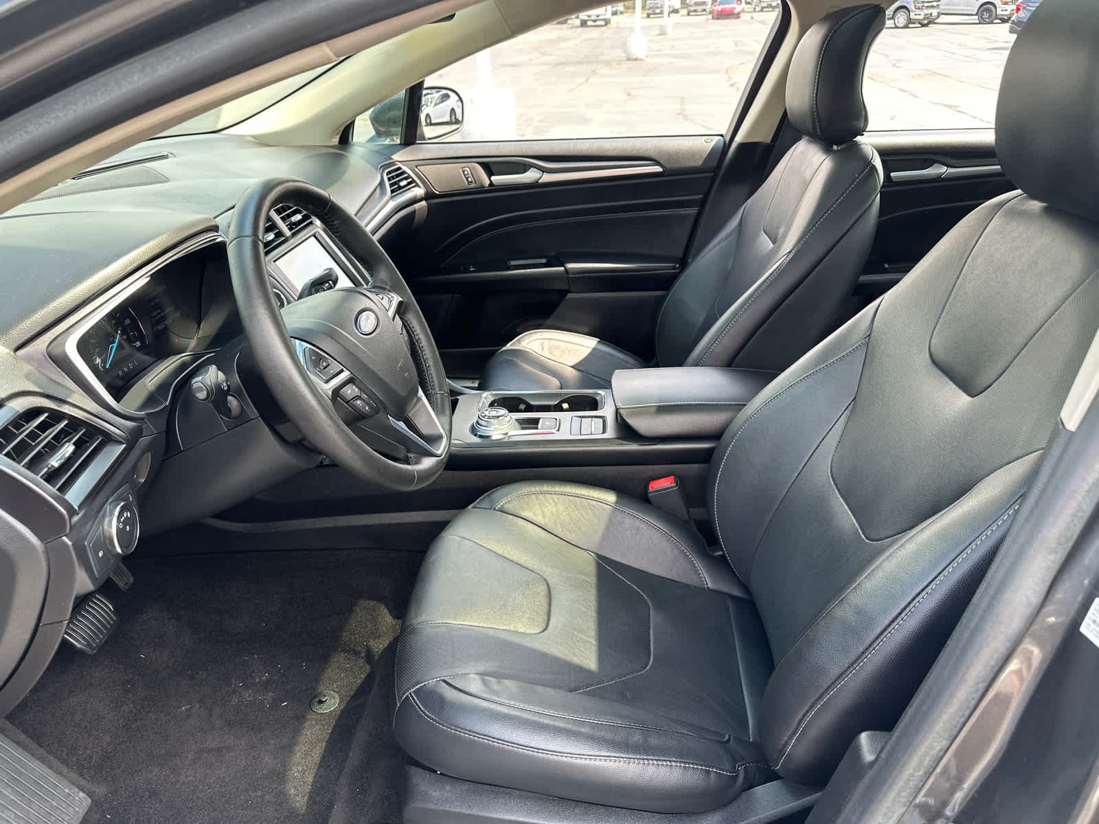 2019 Ford Fusion Energi Titanium 24