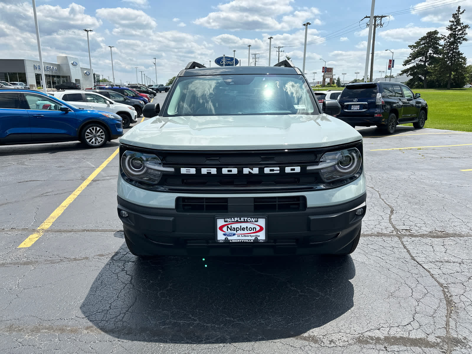 2024 Ford Bronco Sport Outer Banks 3