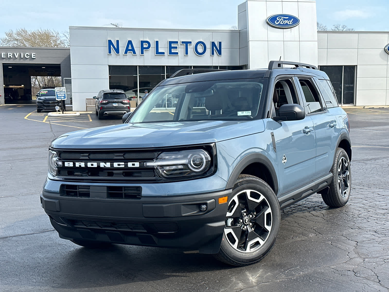 2024 Ford Bronco Sport Outer Banks 1