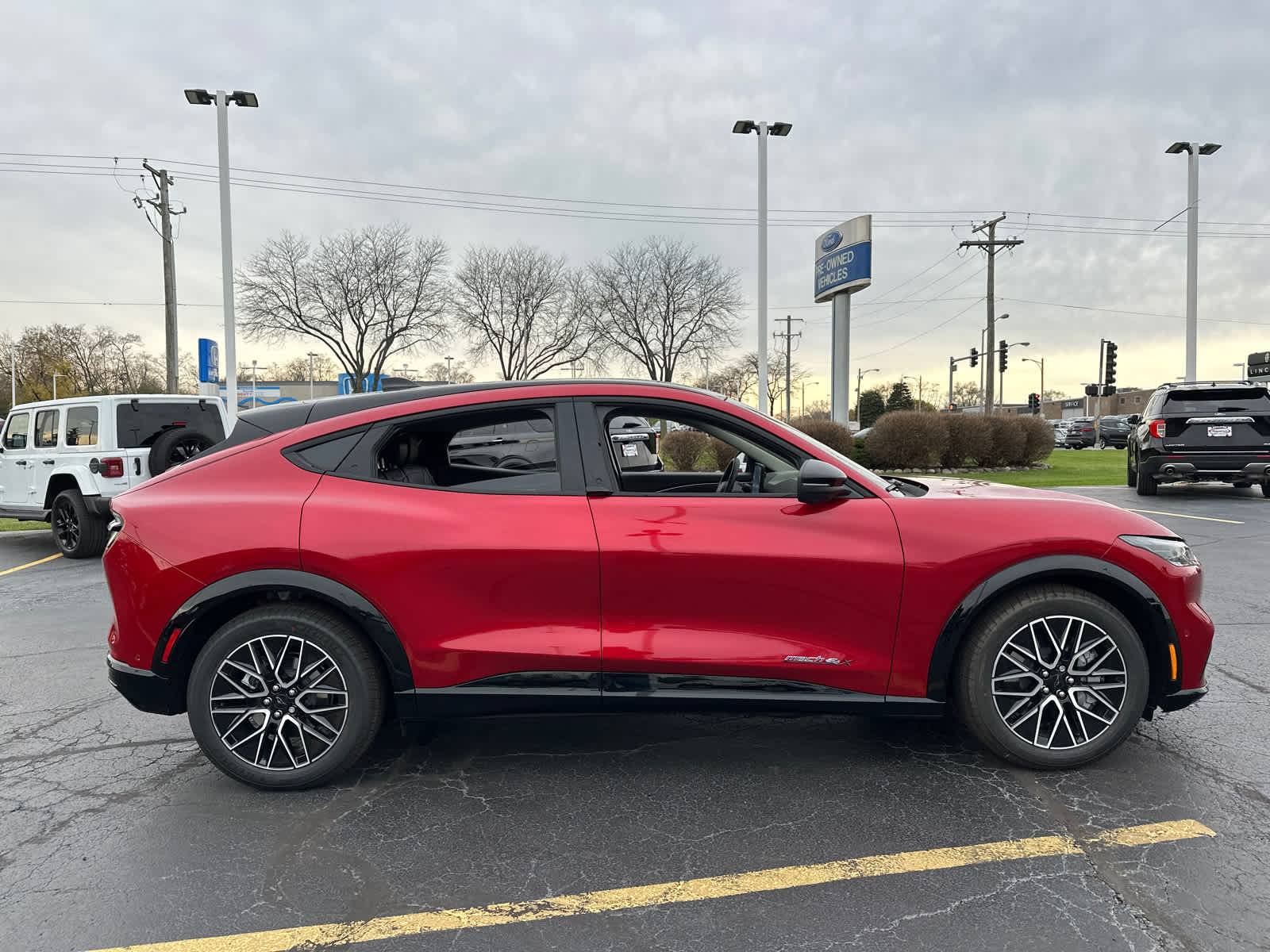 2024 Ford Mustang Mach-E Premium 9