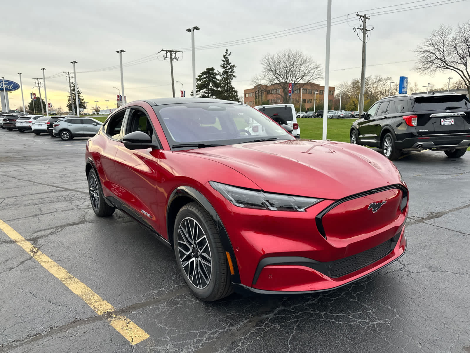 2024 Ford Mustang Mach-E Premium 10