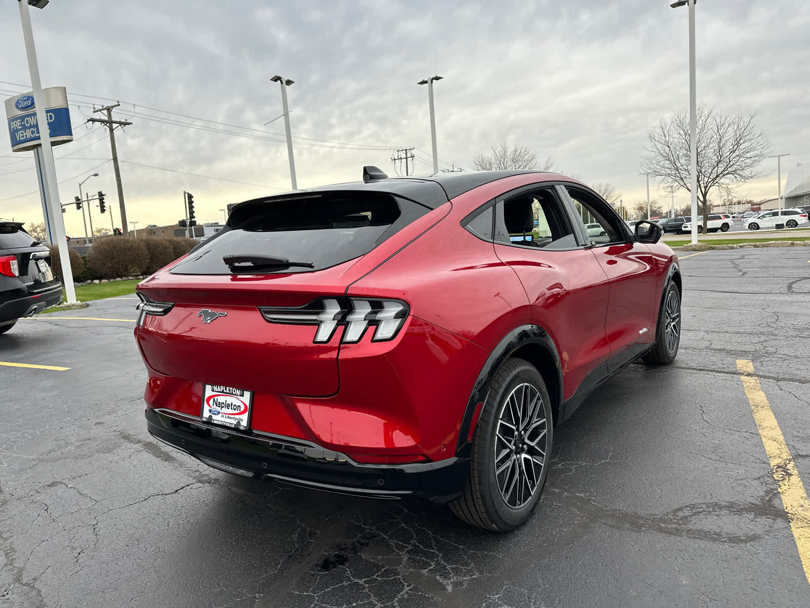 2024 Ford Mustang Mach-E Premium 8