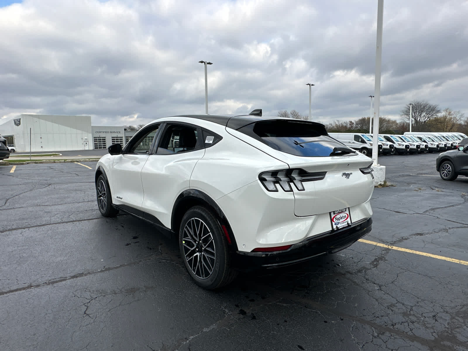 2024 Ford Mustang Mach-E Premium 6