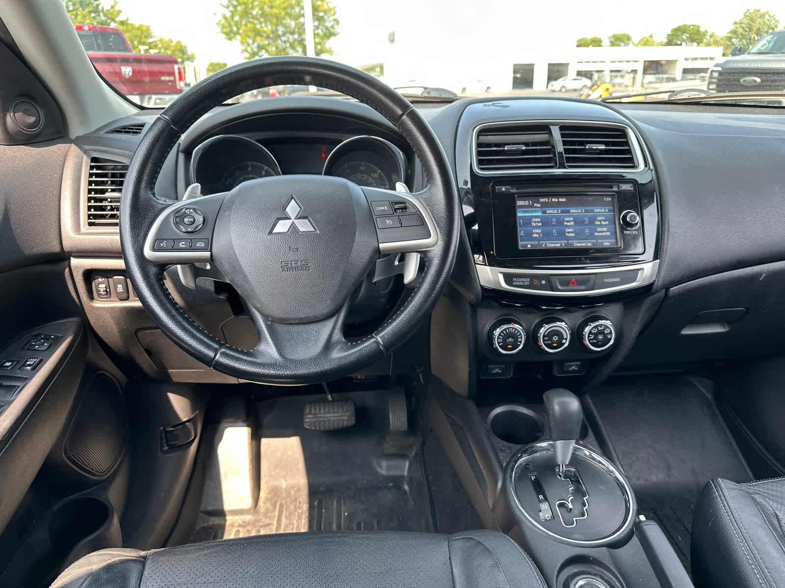 2015 Mitsubishi Outlander Sport SE 16