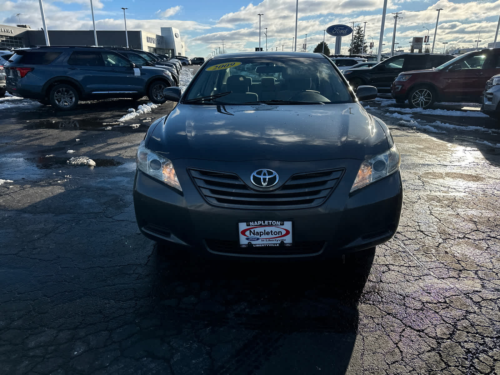 2009 Toyota Camry LE 3