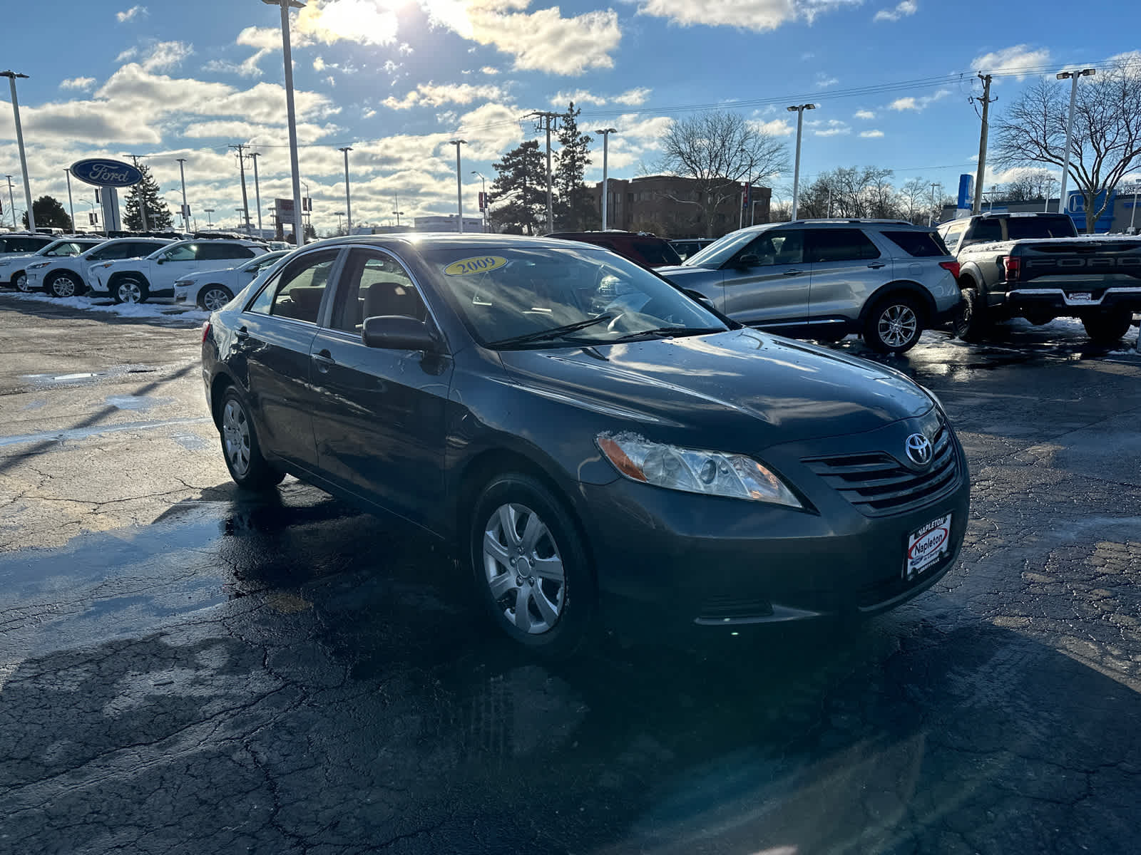 2009 Toyota Camry LE 10