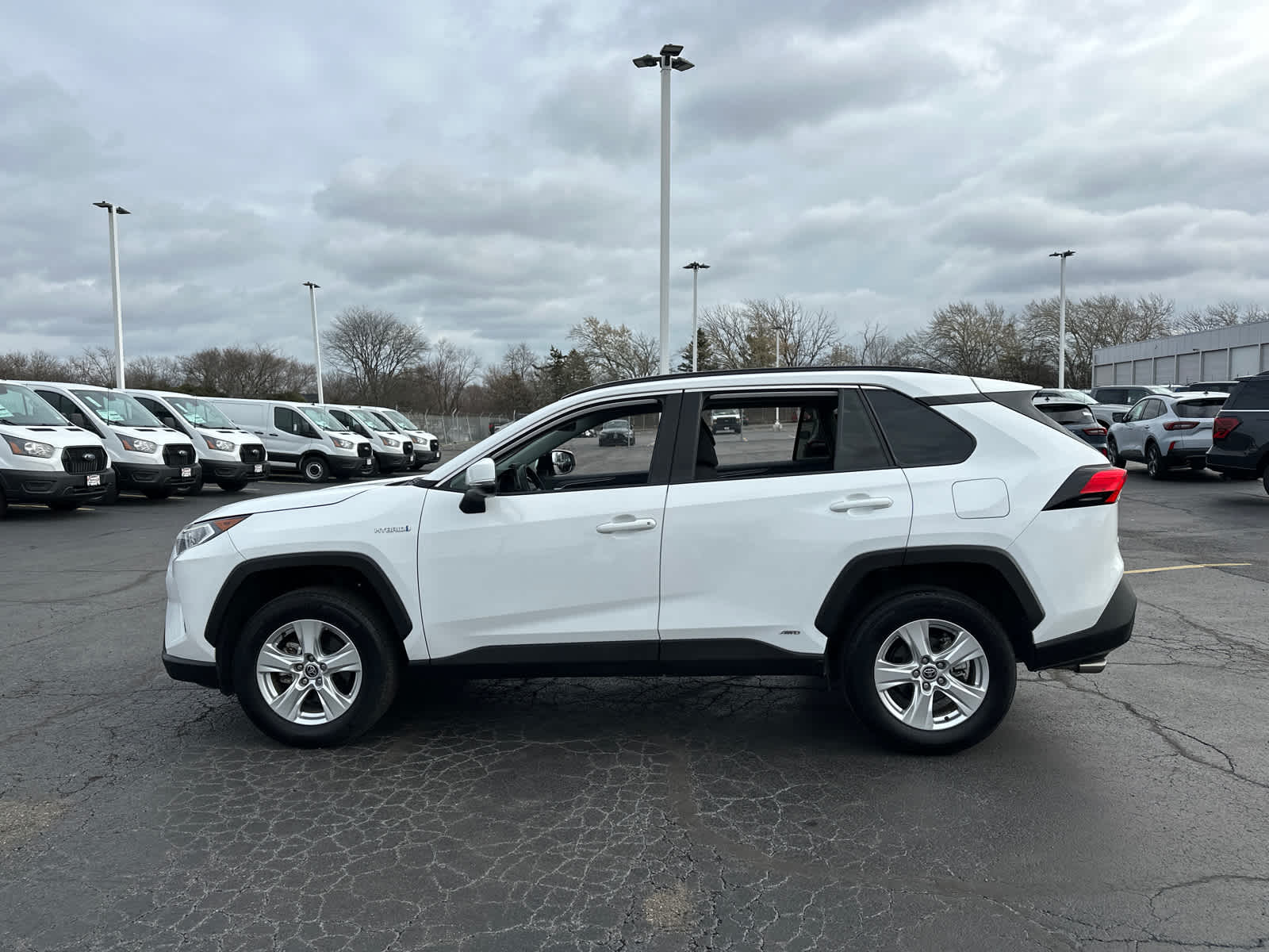 2021 Toyota RAV4 Hybrid XLE 5