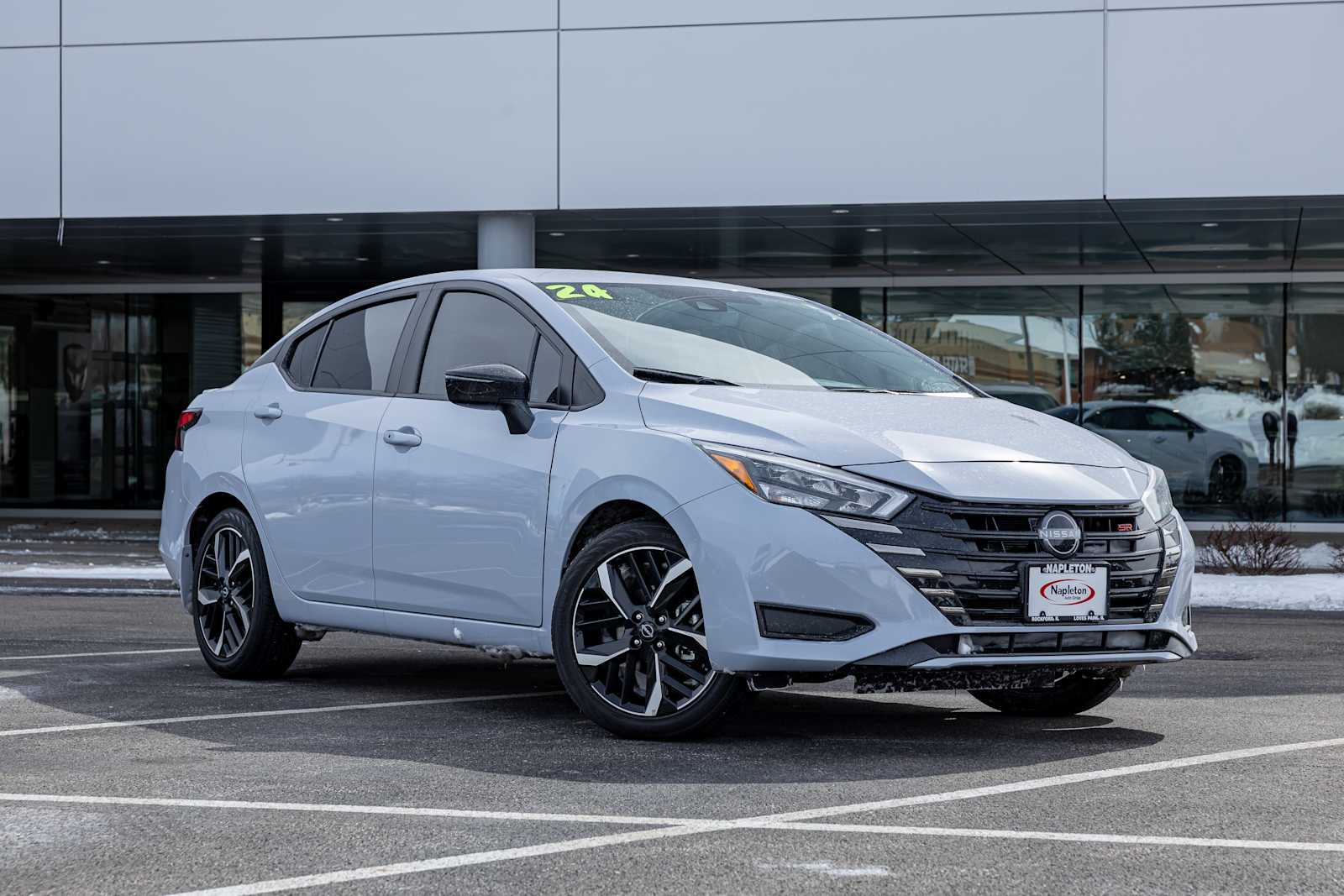 2024 Nissan Versa SR FWD