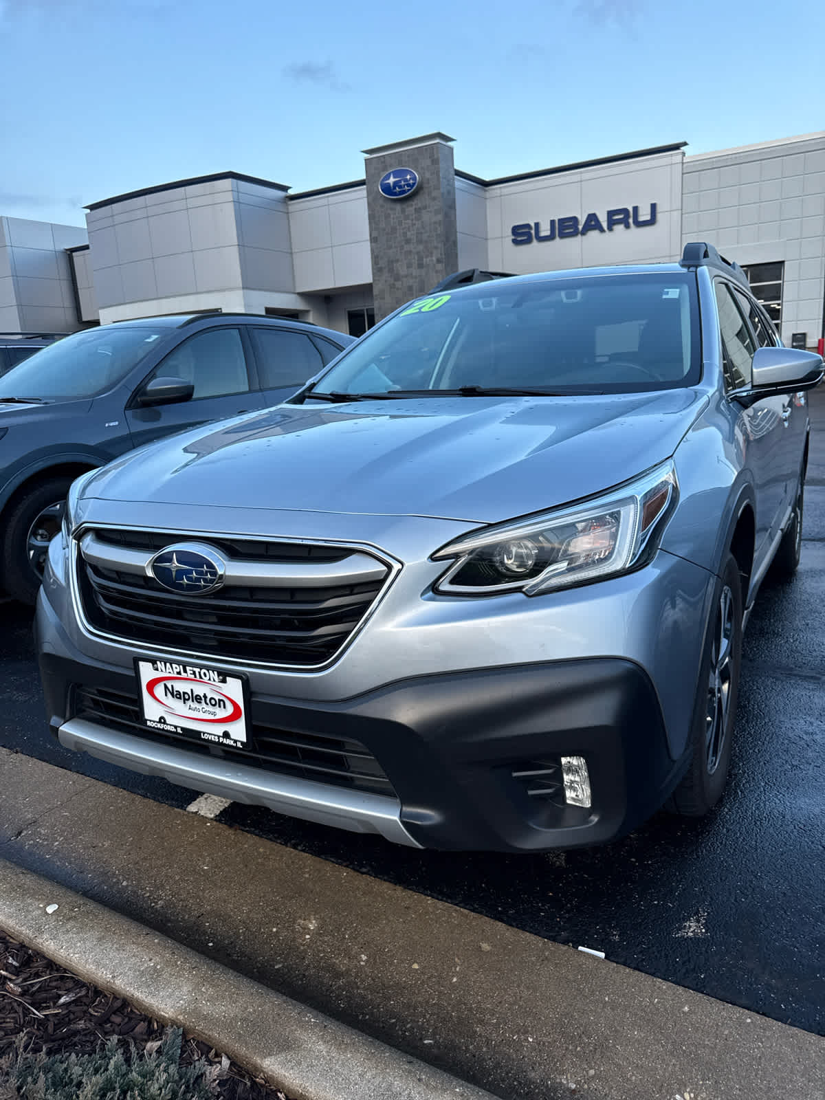 Ice Silver Metallic 2020 Subaru Outback Limited AWD SUV / Crossover All-Wheel Drive Continuously Variable Transmission