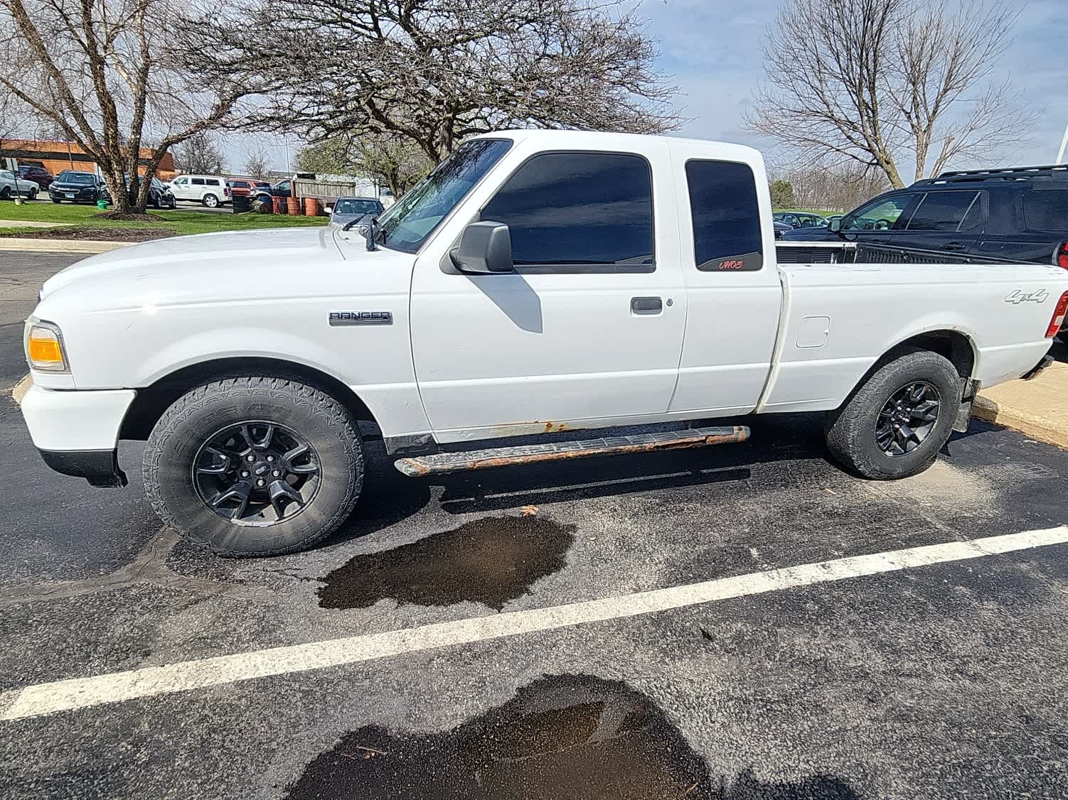 Oxford White 2011 Ford Ranger XLT SuperCab 4-Door 4WD Pickup Truck Four-Wheel Drive Automatic