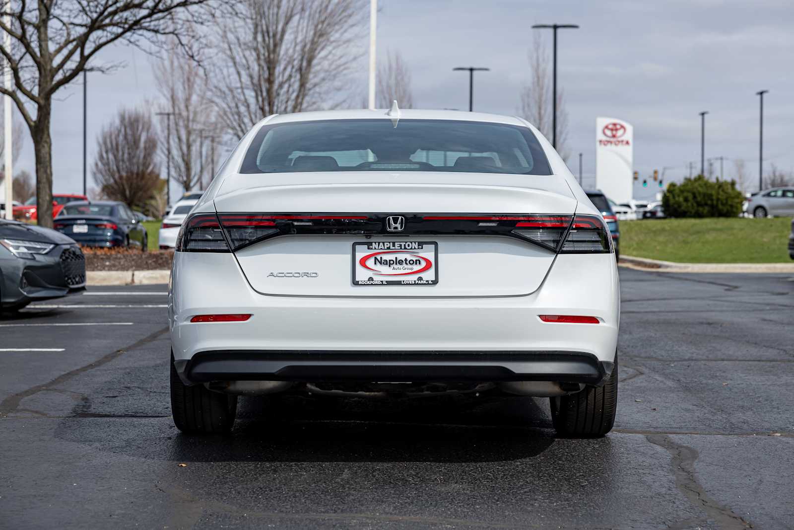 View vehicle photo 6