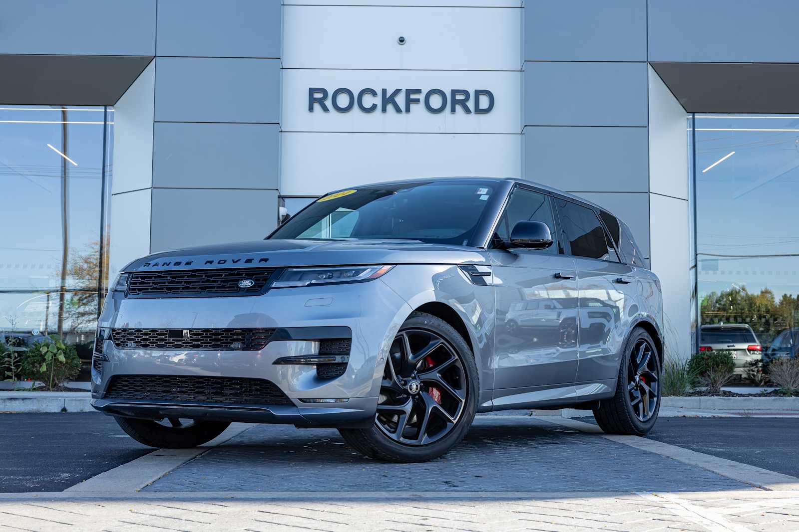  2024 Land Rover Range Rover Sport P400 Dynamic SE AWD   
