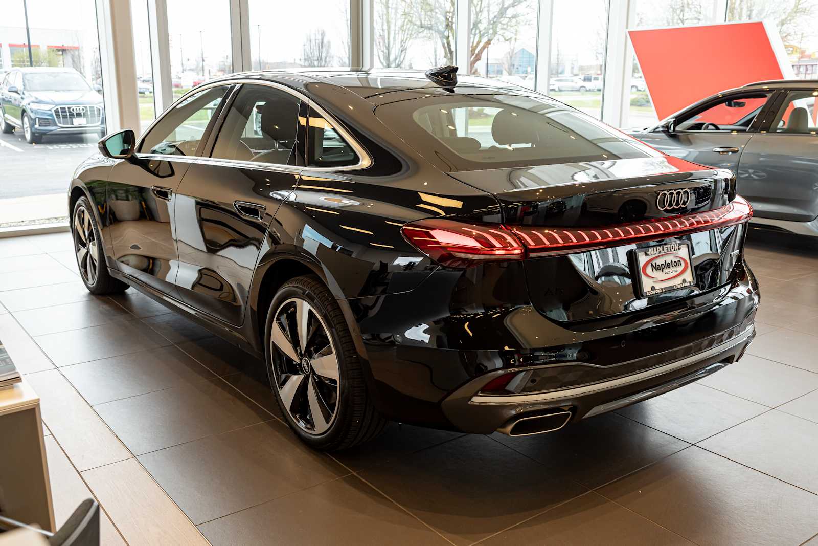 View vehicle photo 3