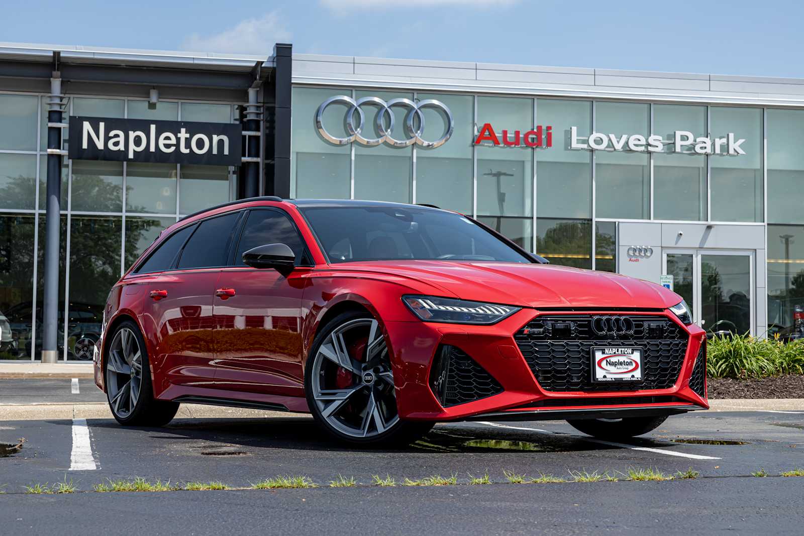 Orange (Tango Red metallic) 2023 Audi RS 6 Avant 4.0T quattro AWD Wagon All-Wheel Drive 8-Speed Automatic