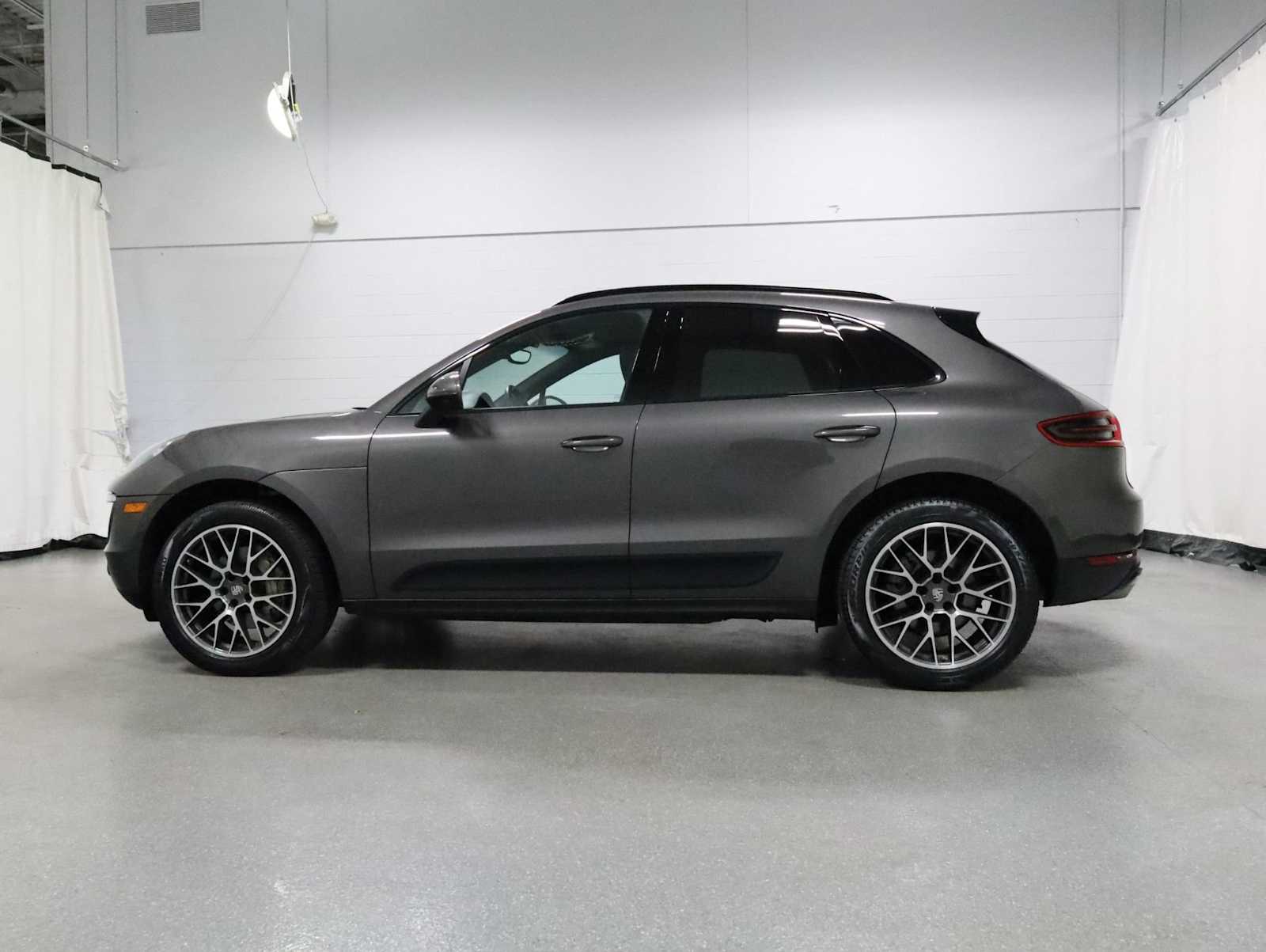 2016 Porsche Macan