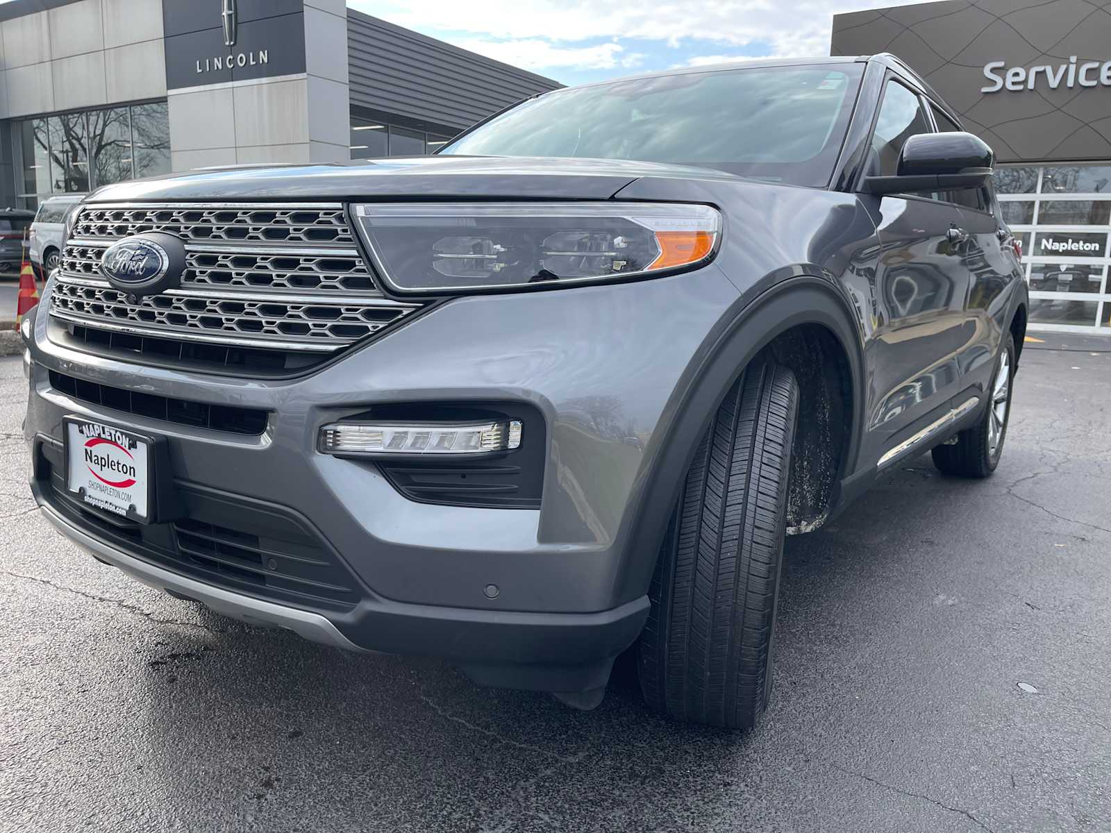 2022 Ford Explorer Limited 3