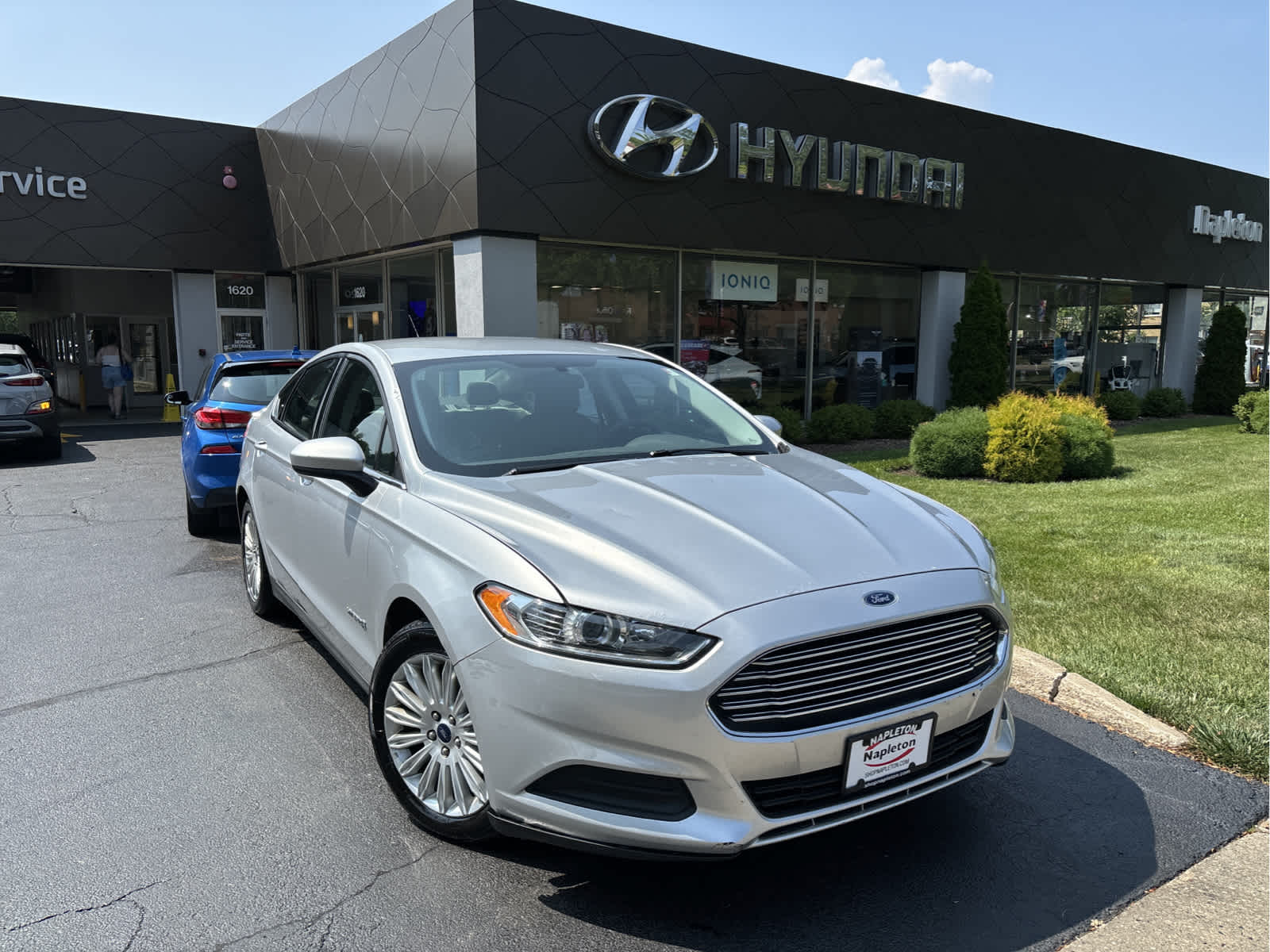 2015 Ford Fusion S Hybrid 1