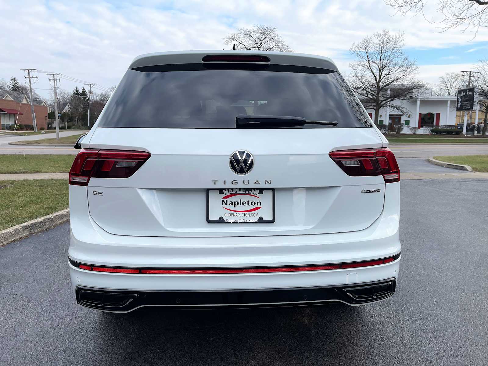 2022 Volkswagen Tiguan SE R-Line Black 5