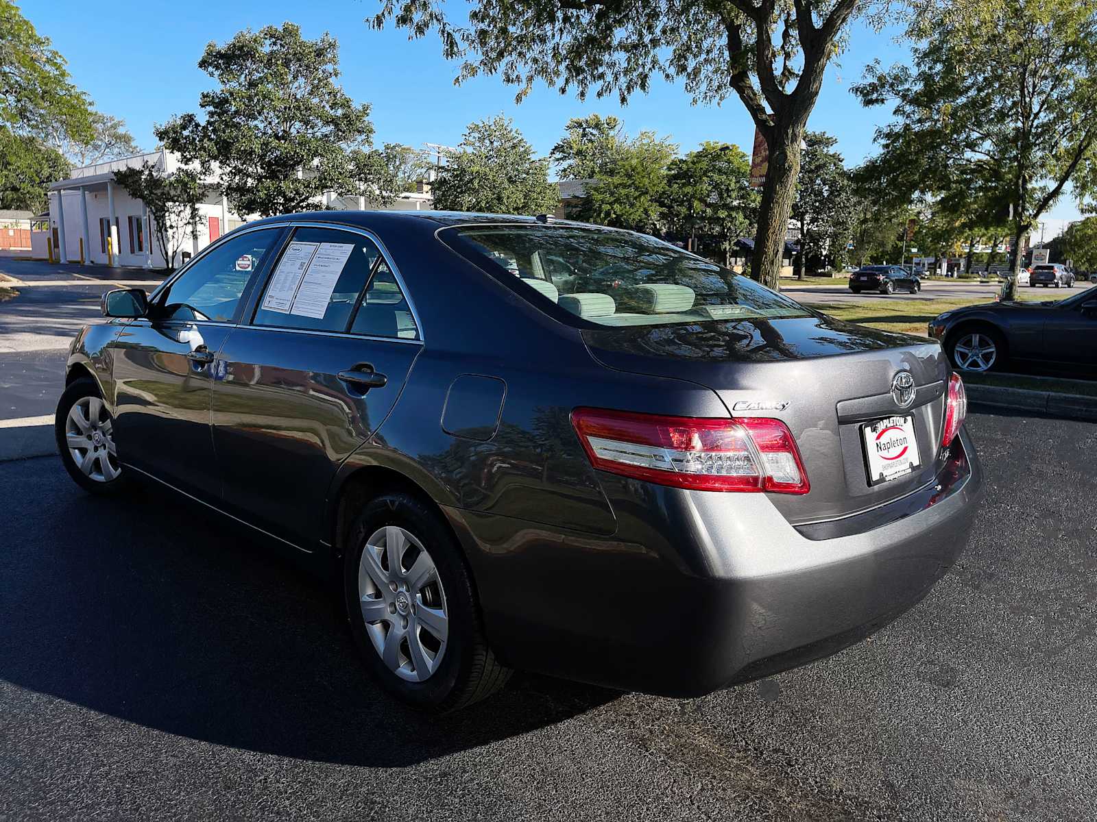 2011 Toyota Camry LE 6