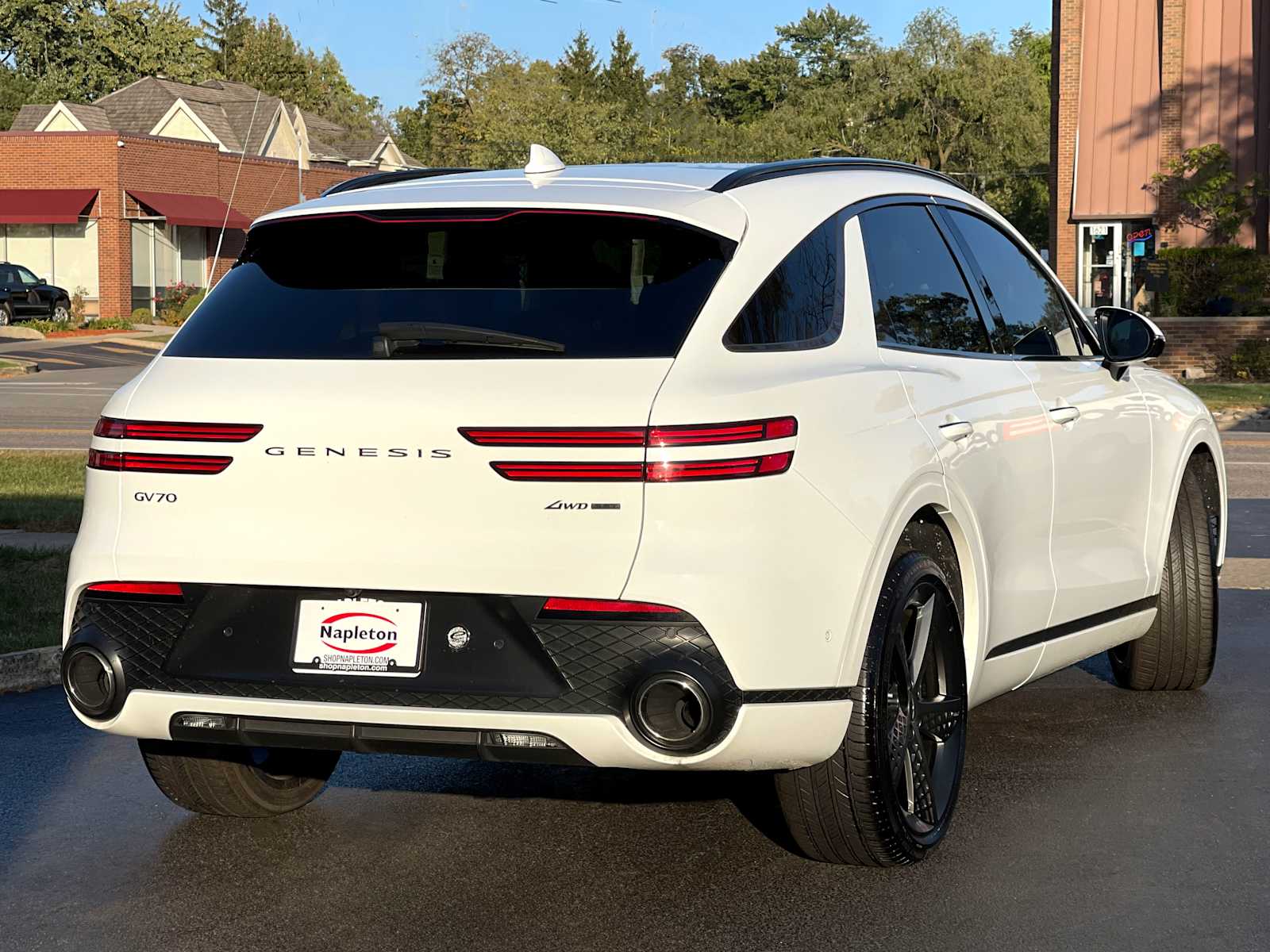 2024 Genesis GV70 3.5T Sport 8