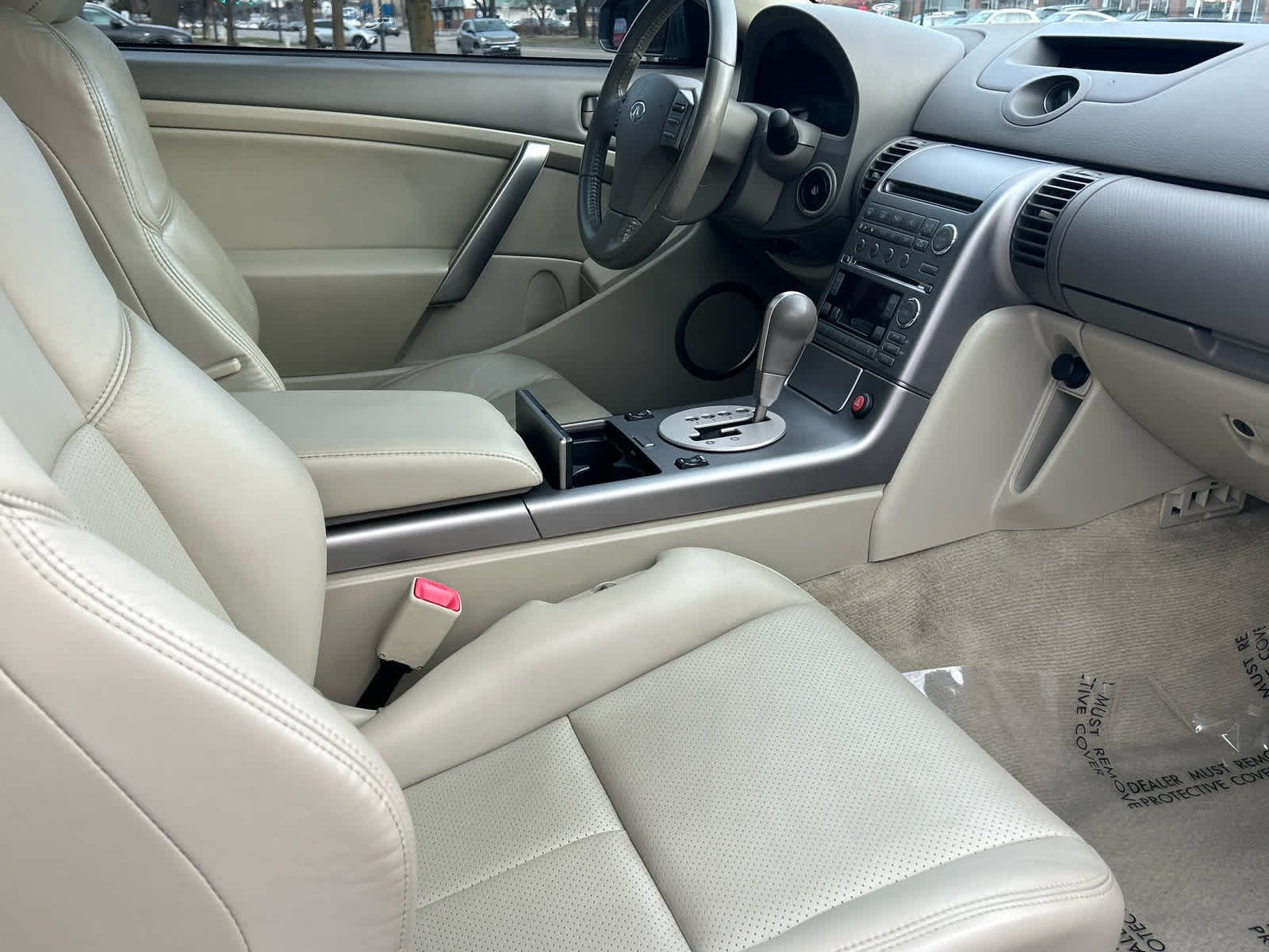 2004 INFINITI G35 w/Leather 23