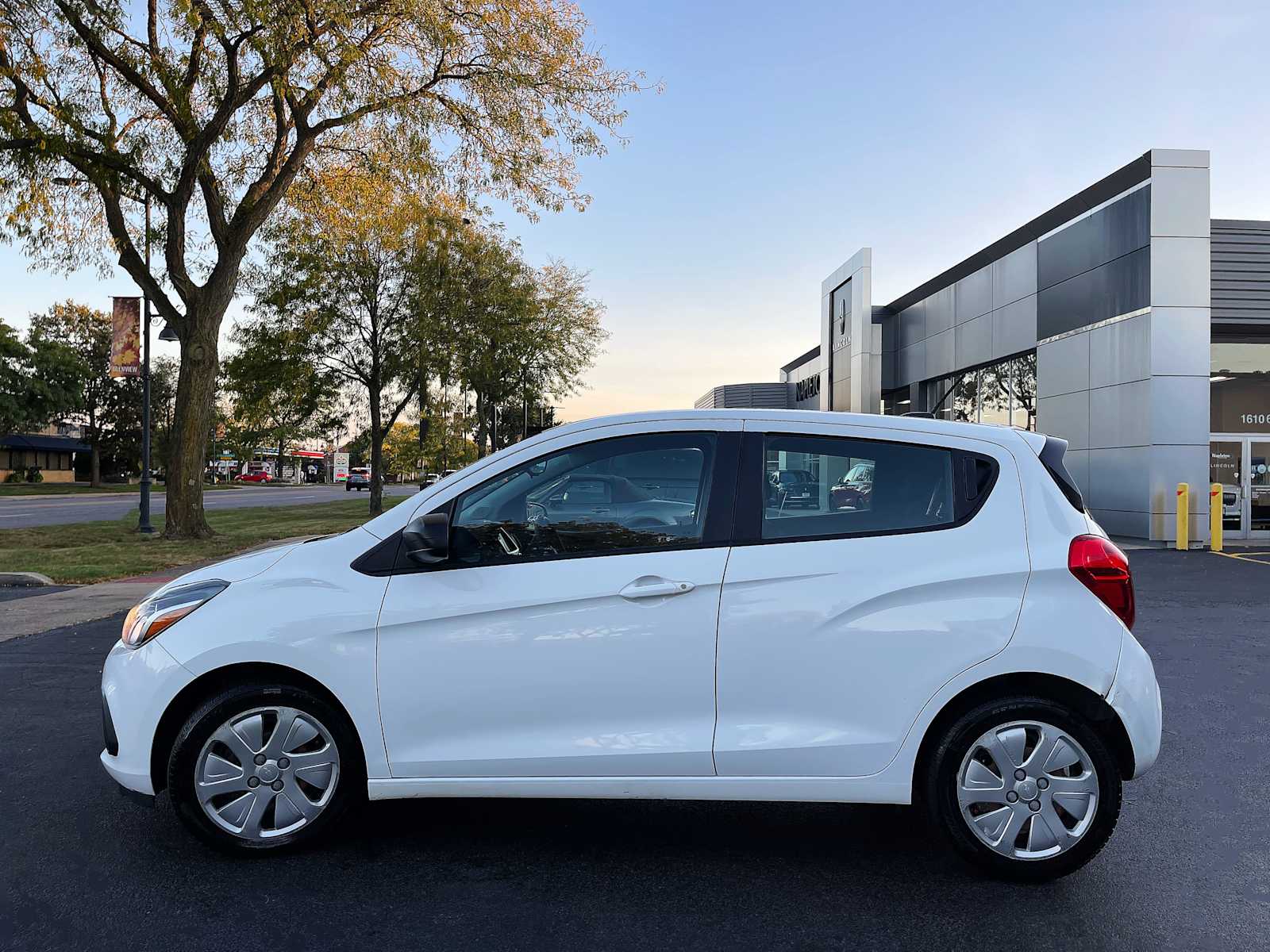 2016 Chevrolet Spark LS 5