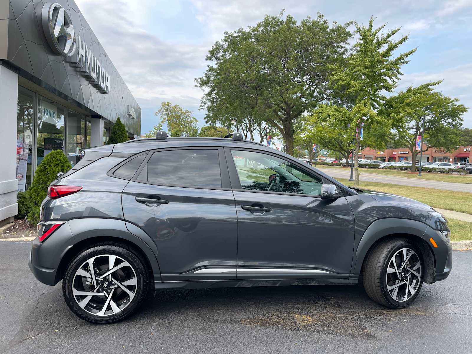 2022 Hyundai Kona Limited 8