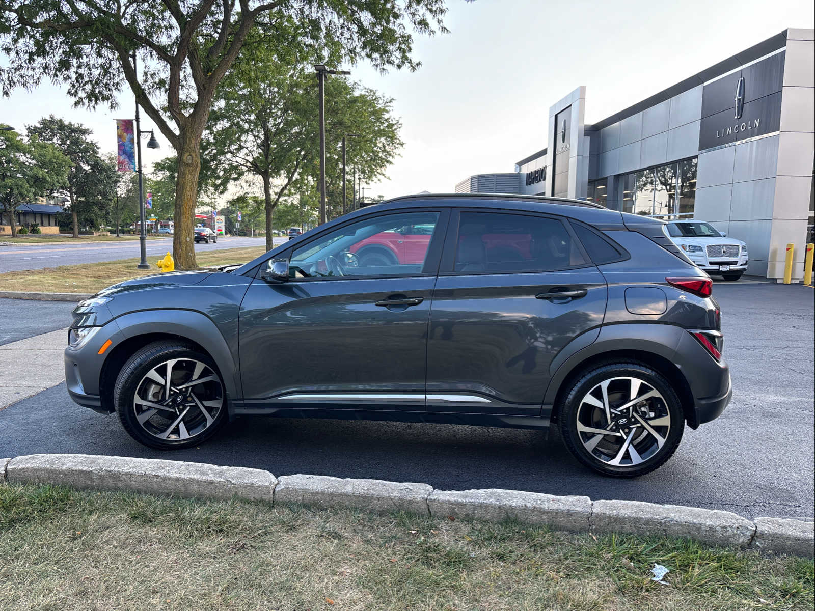 2022 Hyundai Kona Limited 4