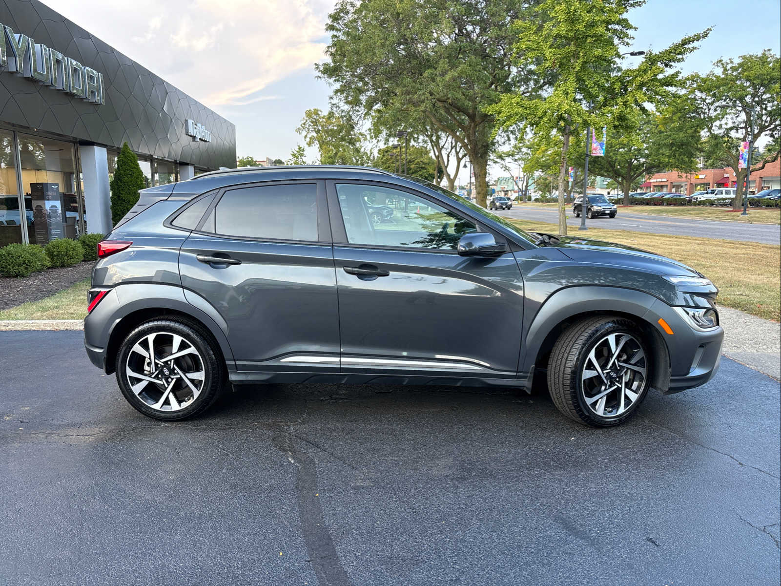 2022 Hyundai Kona Limited 5