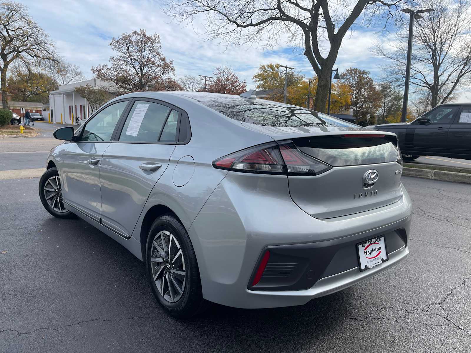 2021 Hyundai IONIQ Electric SE 8