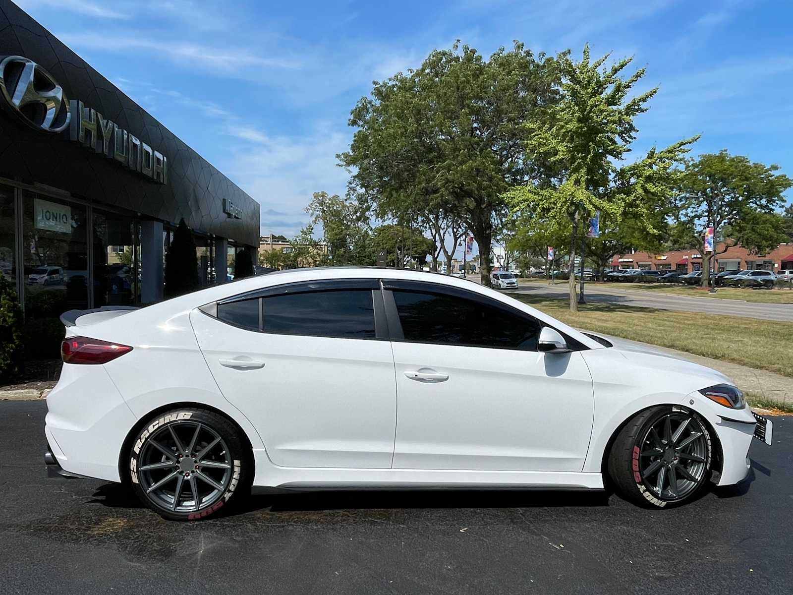 2018 Hyundai Elantra Sport 8